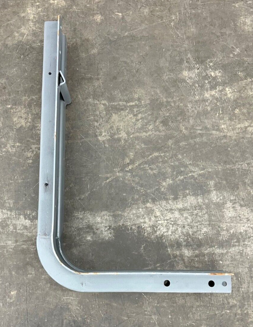 NAVISTAR FUEL TANK SUPPORT BRACKET LENGTH 19 HEIGHT 32 WIDTH 6