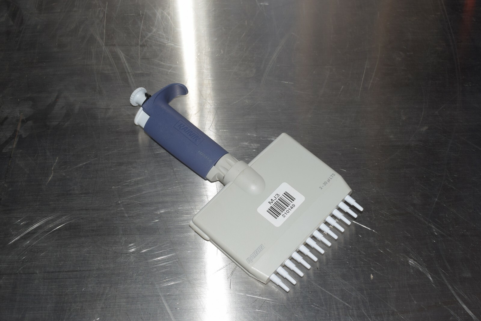 Rainin Pipet-lite L20 - 12 Channel 2-20 uL LTS  #210145_BA5