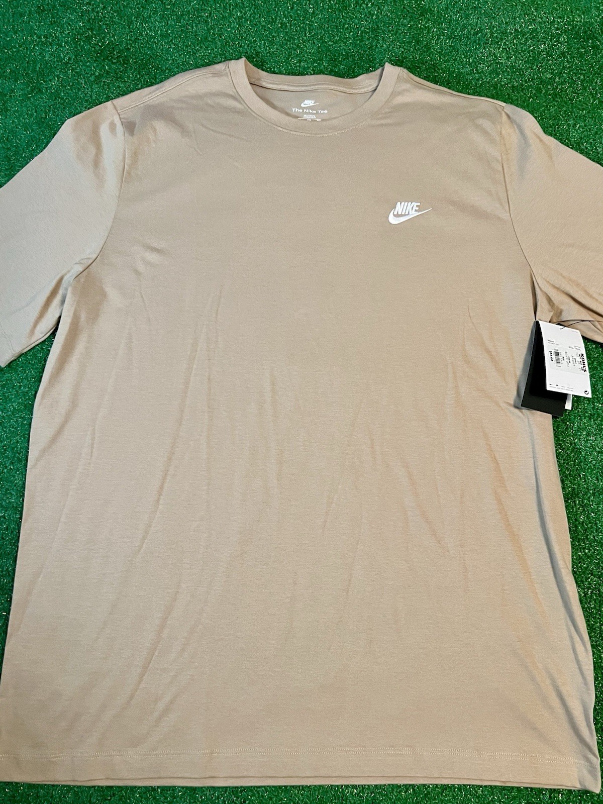 *NEW* Men NIKE ESSENTIAL SPORTSWEAR CLUB TEE KHAKI (AR4997 297) Size XXL-TALL