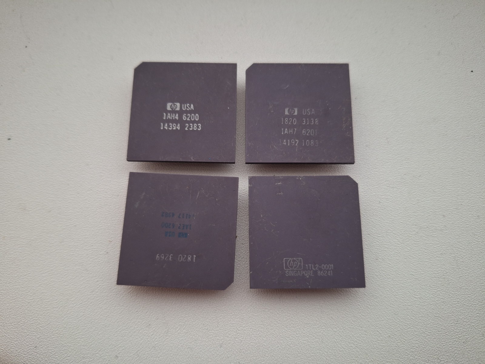 rare set of 4x HP 1820 CPU FPDIV FPALU FPMUL and 1TL2-0001 vintage CPU GOLD qty4