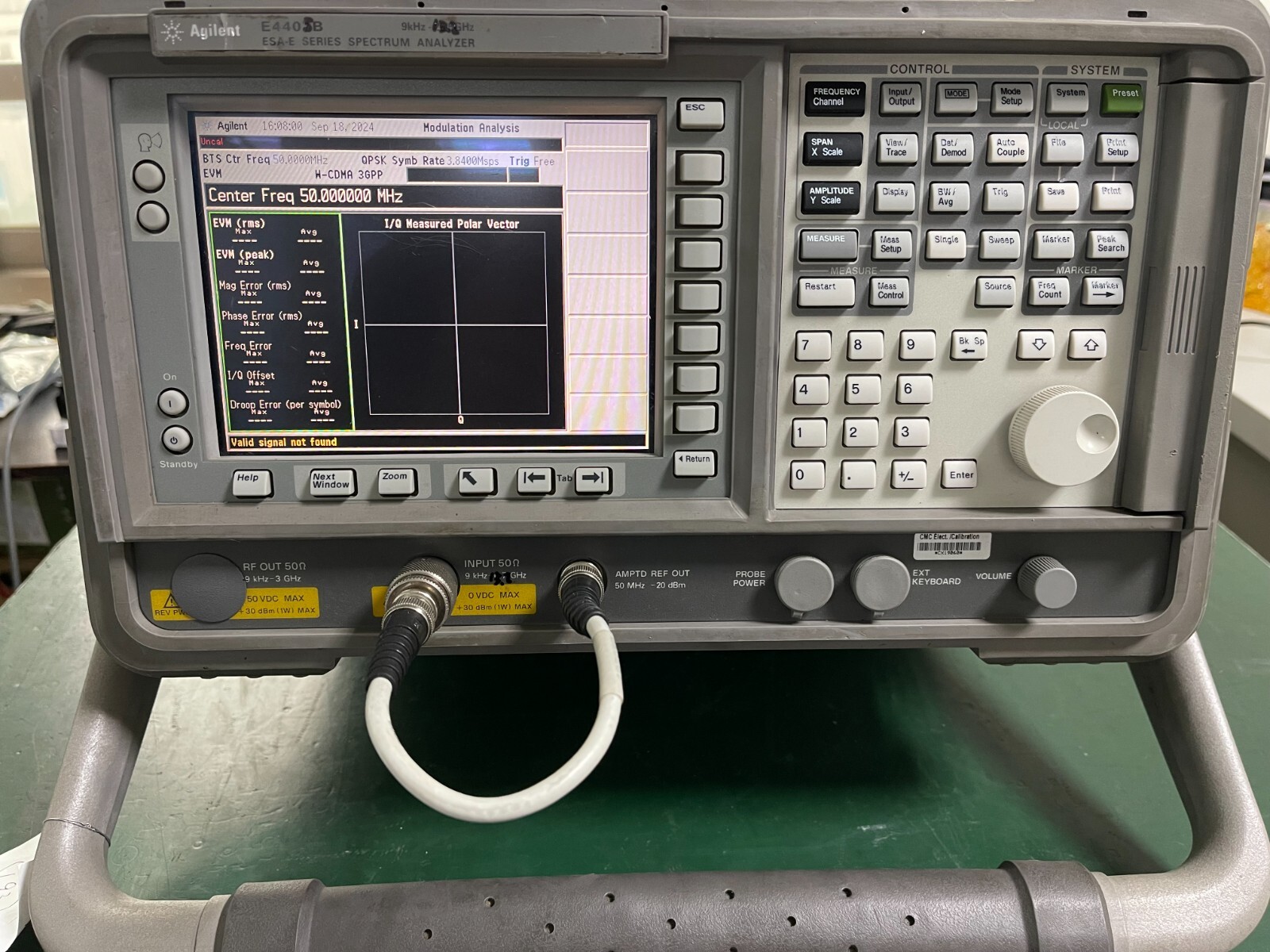 Agilent ESA E4405B 9kHz - 13.2GHz Spectrum Analyzer