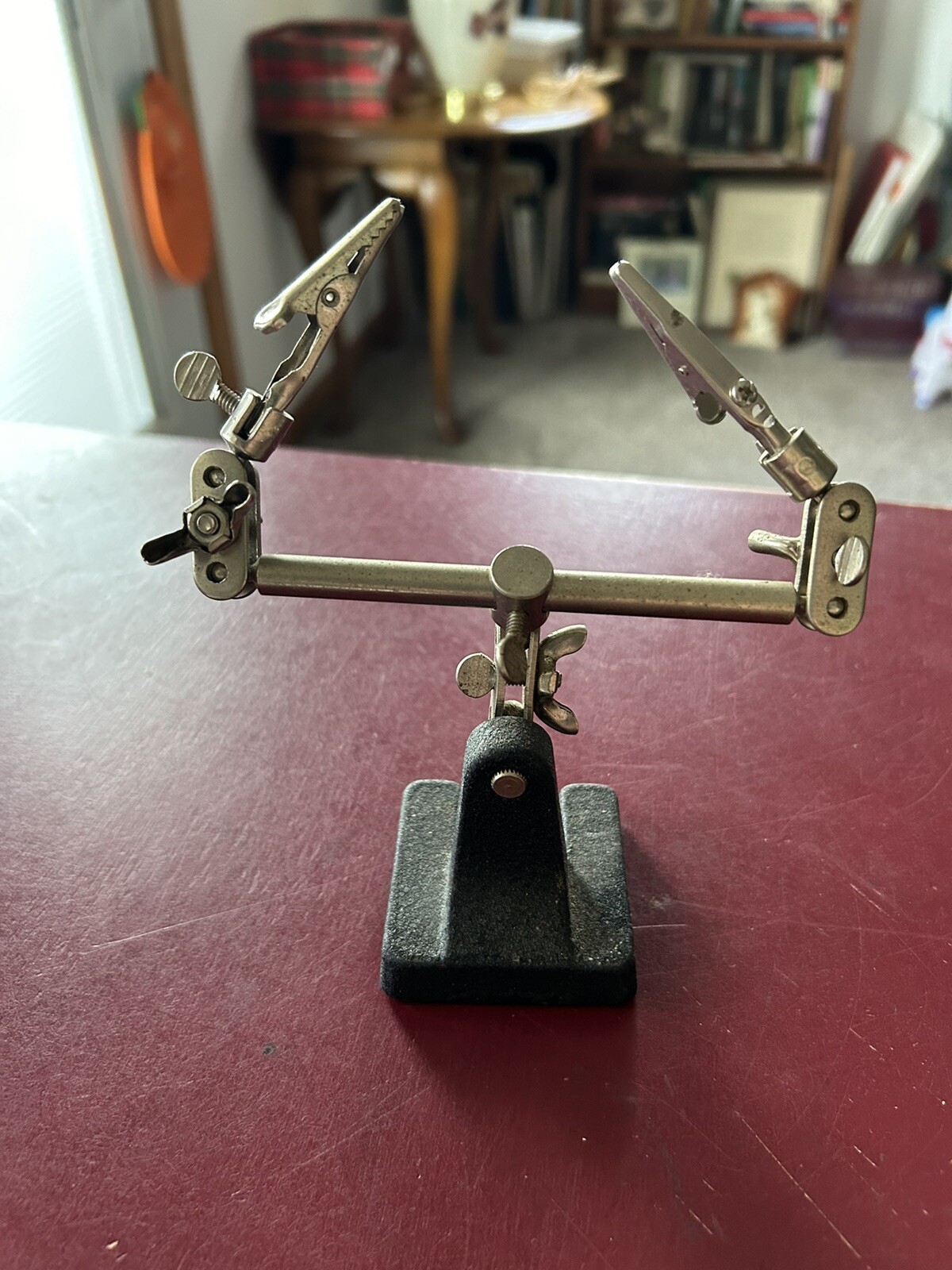 Fly Tying/Lure Making Vice with Pedestal All Black Fish Hunt