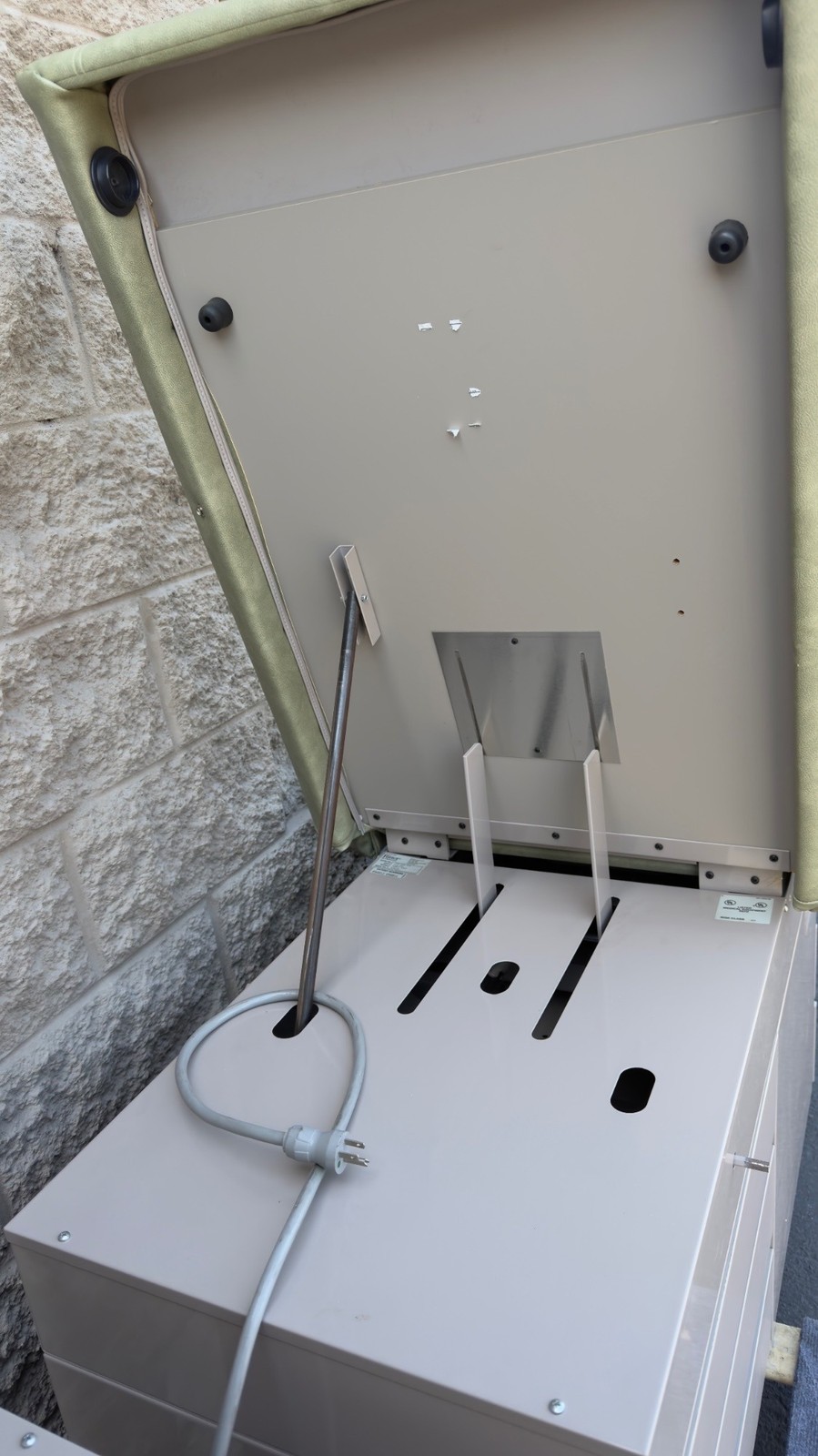 Midmark 104 Medical Examination Table