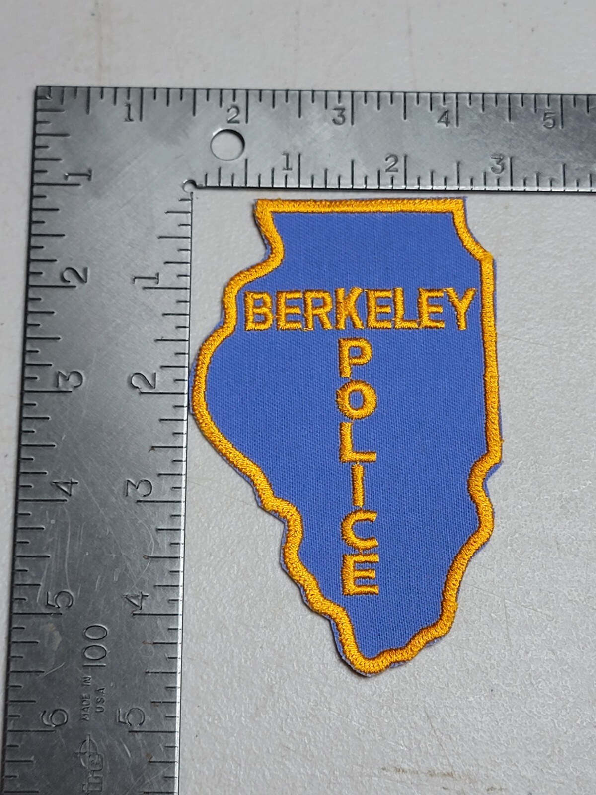 LE5 Police patch patches Illinois Berkeley