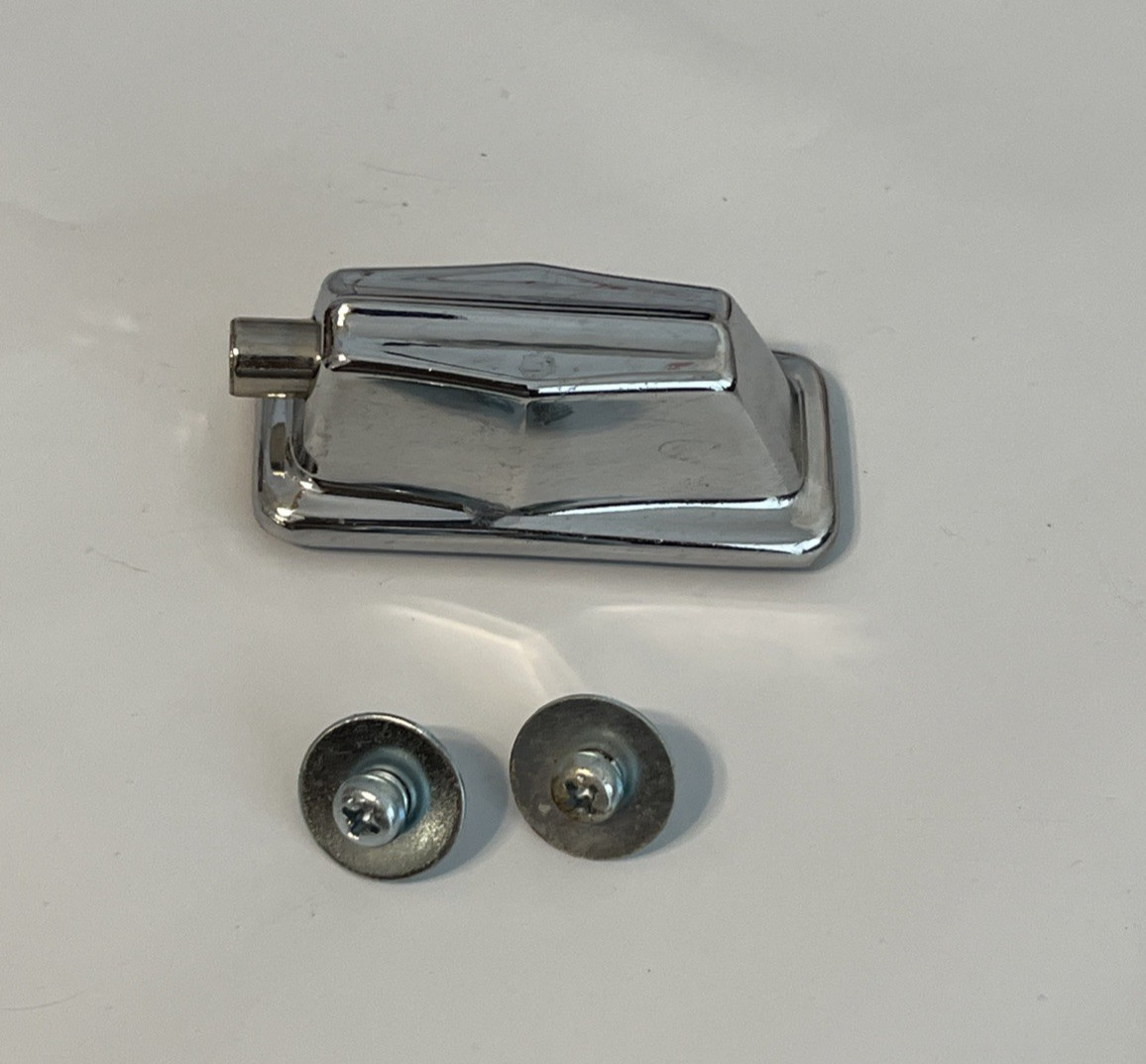 Vintage Pearl Tom Drum Lug with mount screws