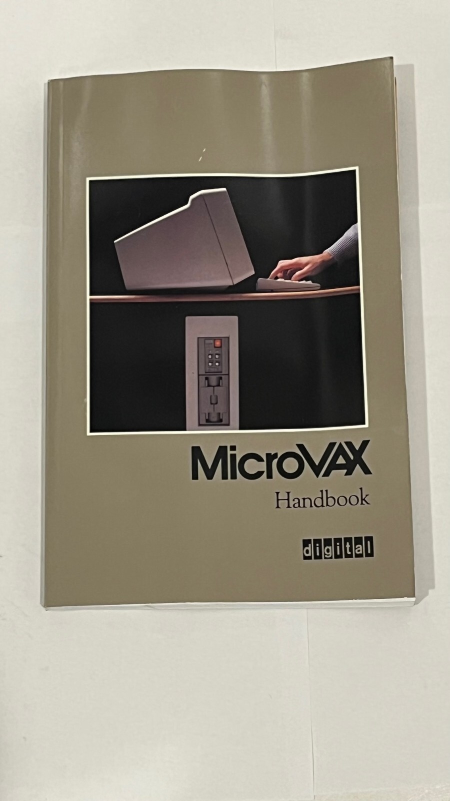 MicroVAX Software Handbook by DEC 1984 Ed, Digital Equipment Corporation VTG DEC