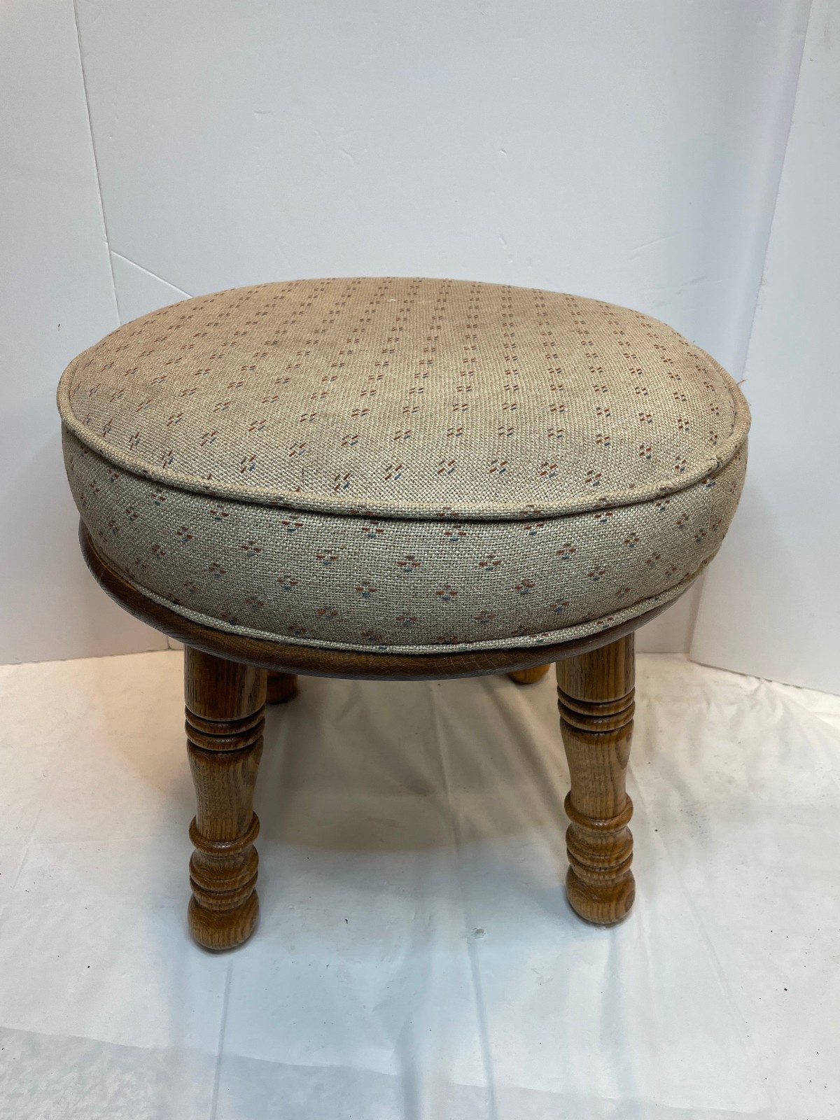 Vintage Floral Upholstered Foot Stool Ottoman Round Oak 15" tall x 17" wide