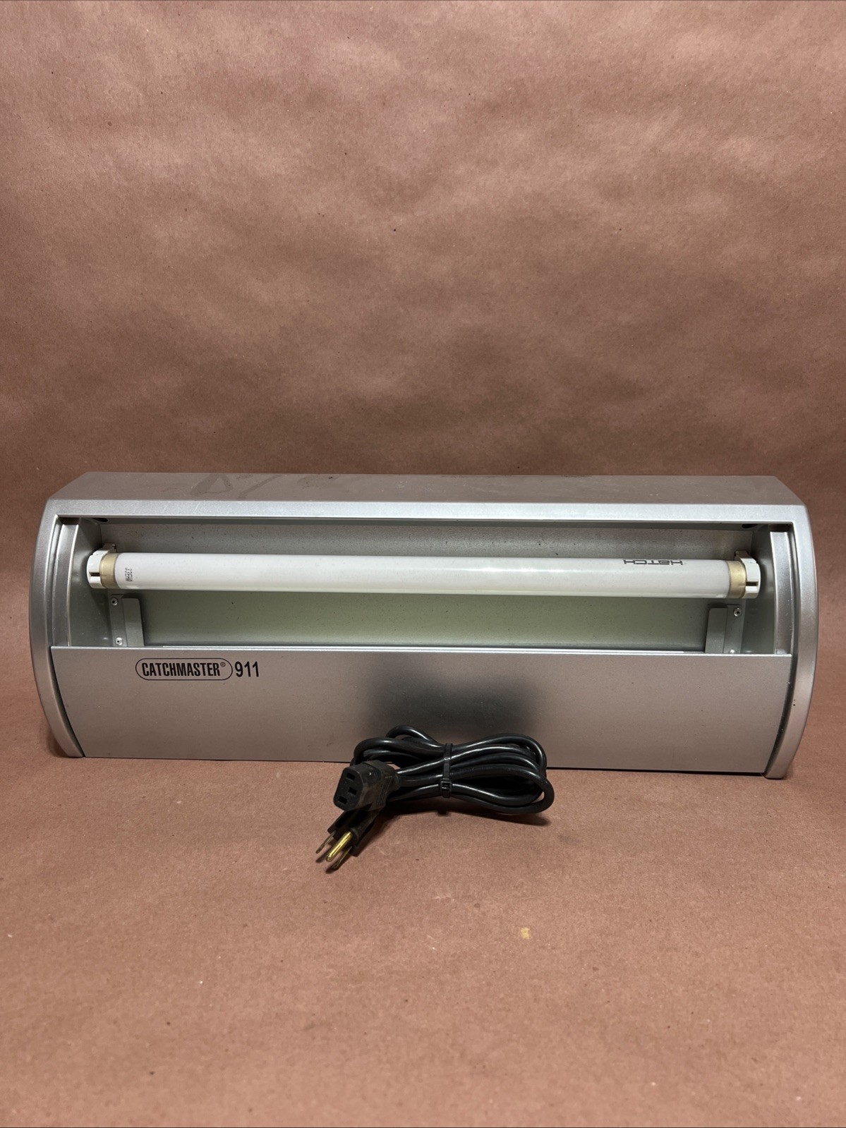 Catchmaster 911 Insect light Trap Used