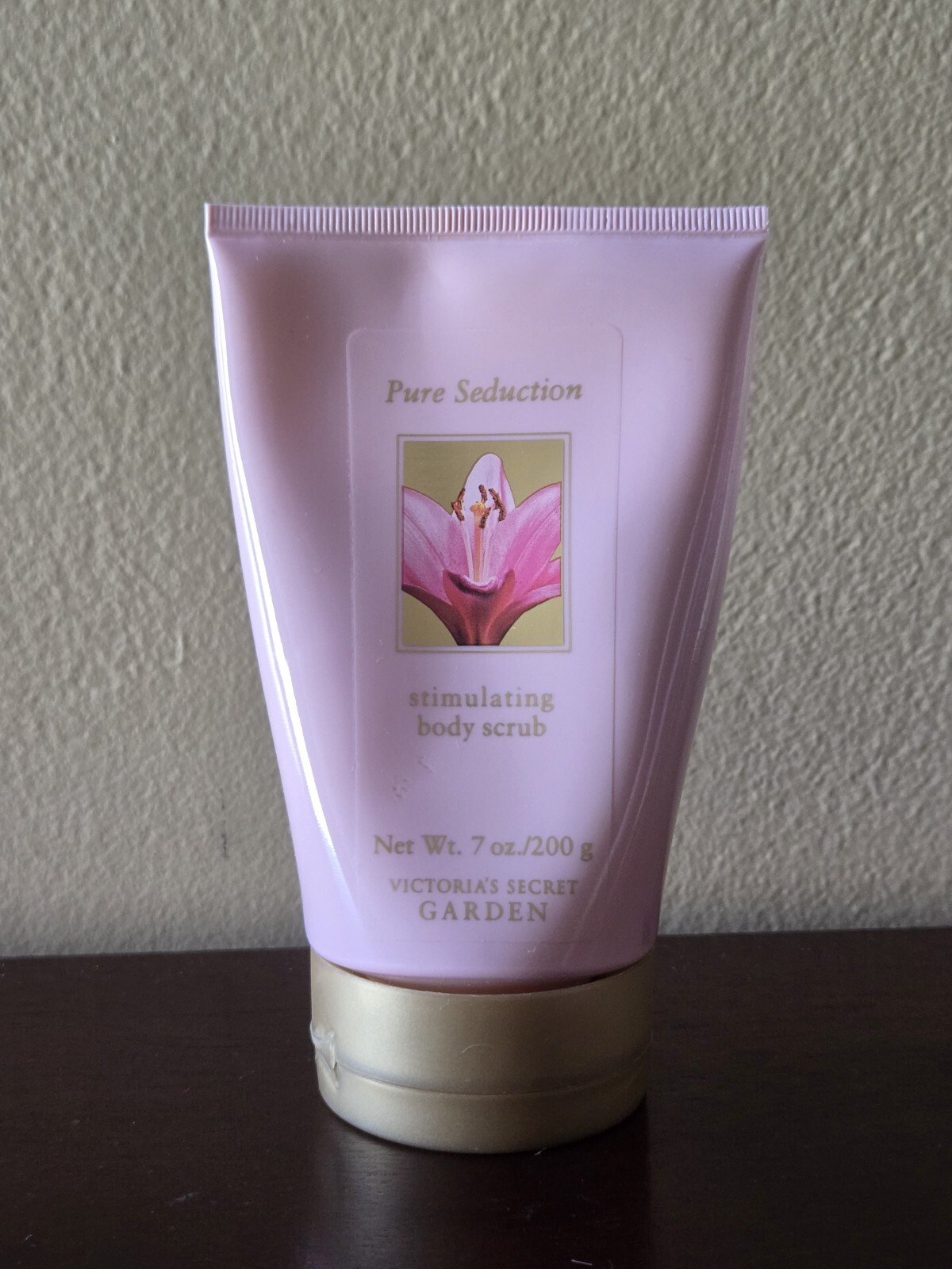 Victoria's Secret Garden 7 oz Pure Seduction Stimulating Body Scrub New