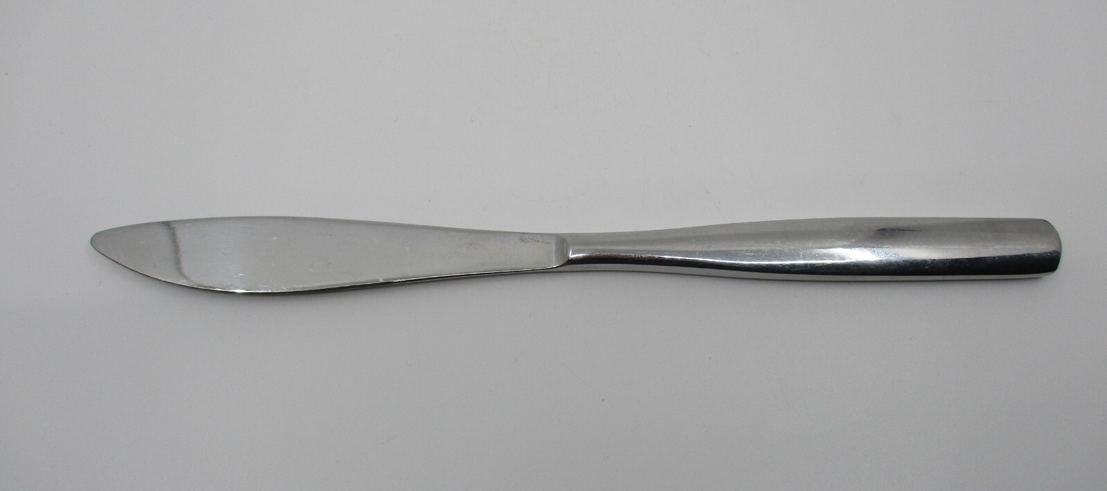 DENBY CHARLIE DINNER KNIFE - 9 1/4"  11Q