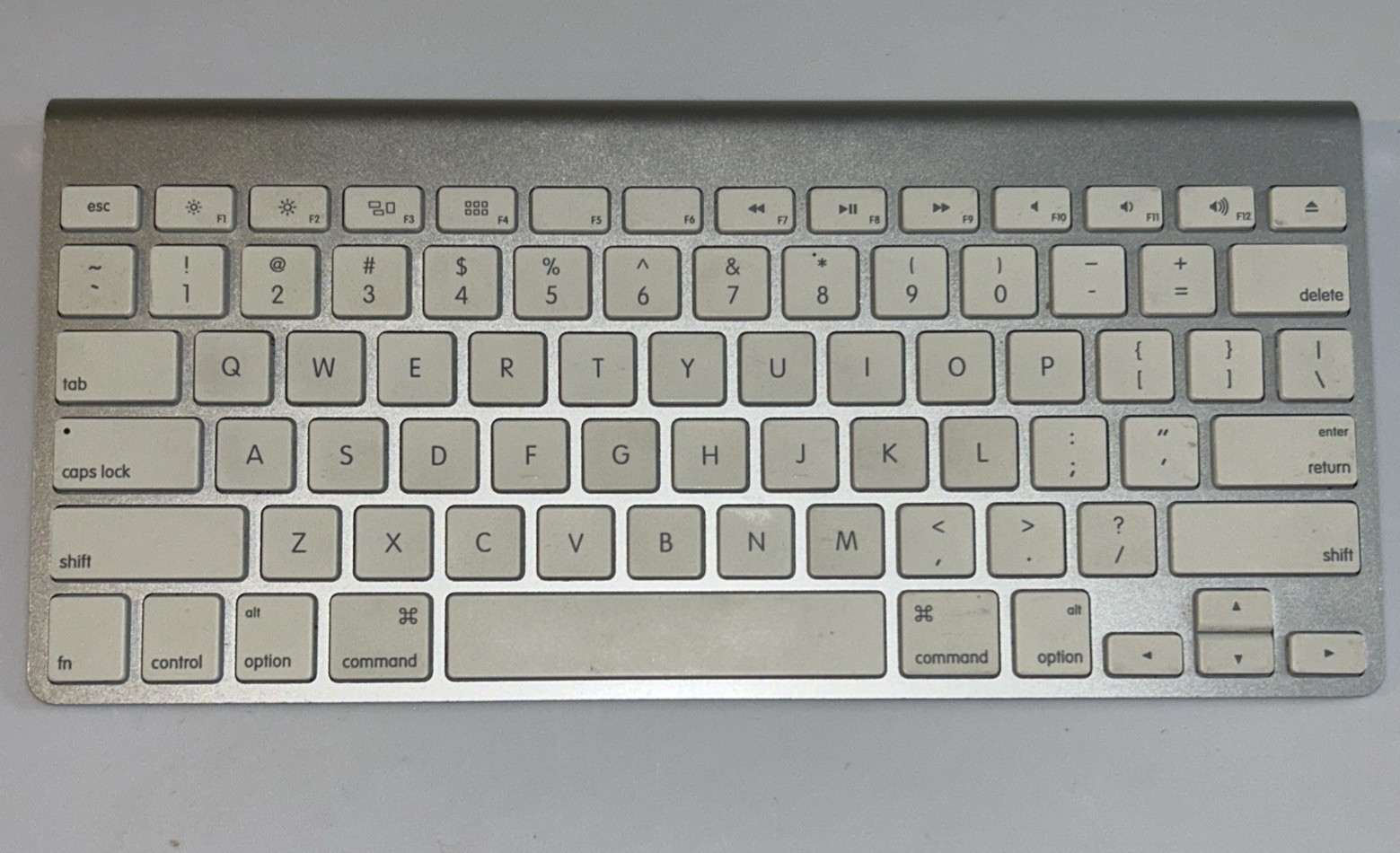 Apple A1314 Wireless Keyboard
