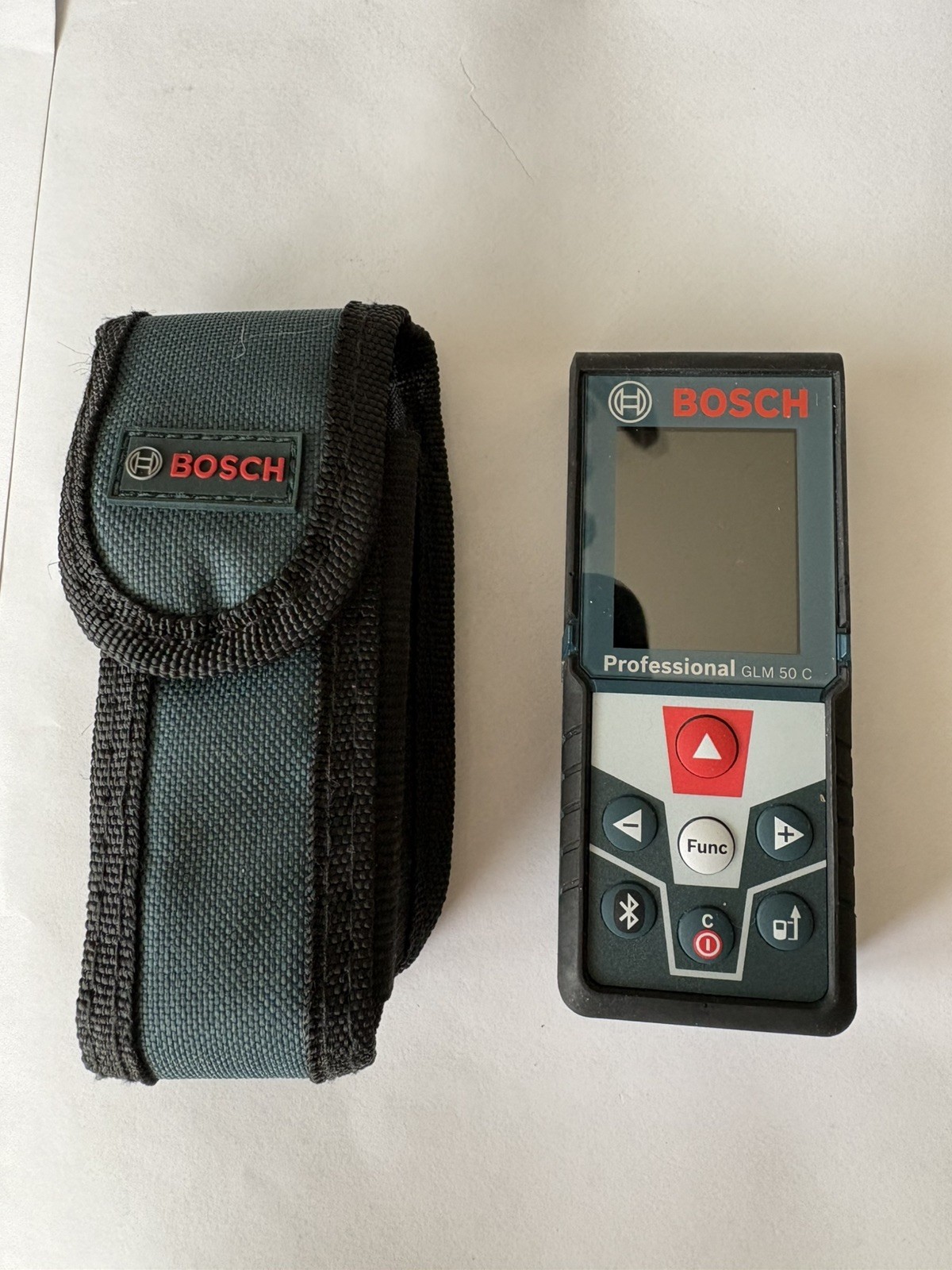 Bosch GLM 50 Laser Measure With Case Takes 2 AAA Batteries Compact Tested