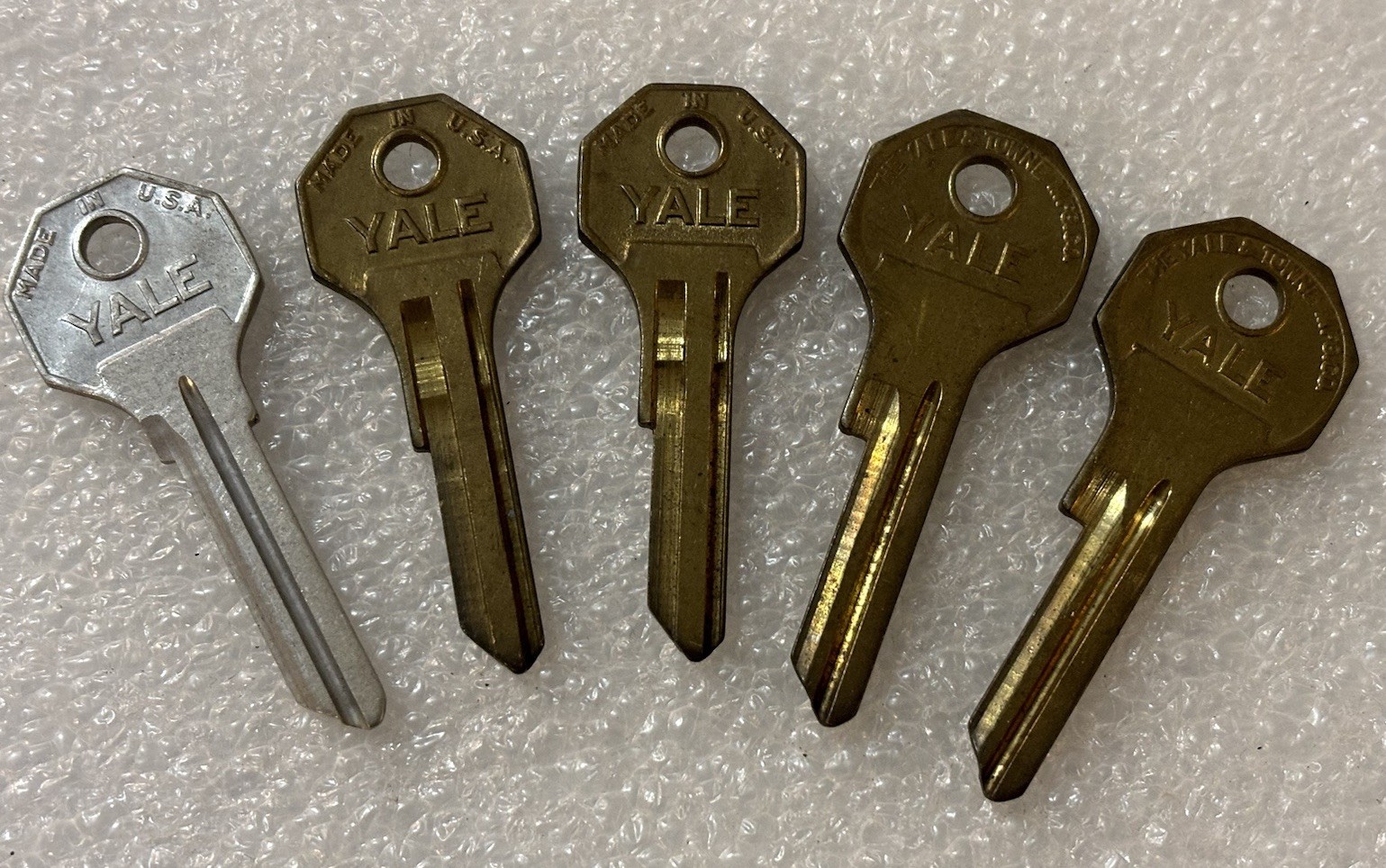 Vintage Yale & Towne  Uncut Key Blanks- Lot of 5