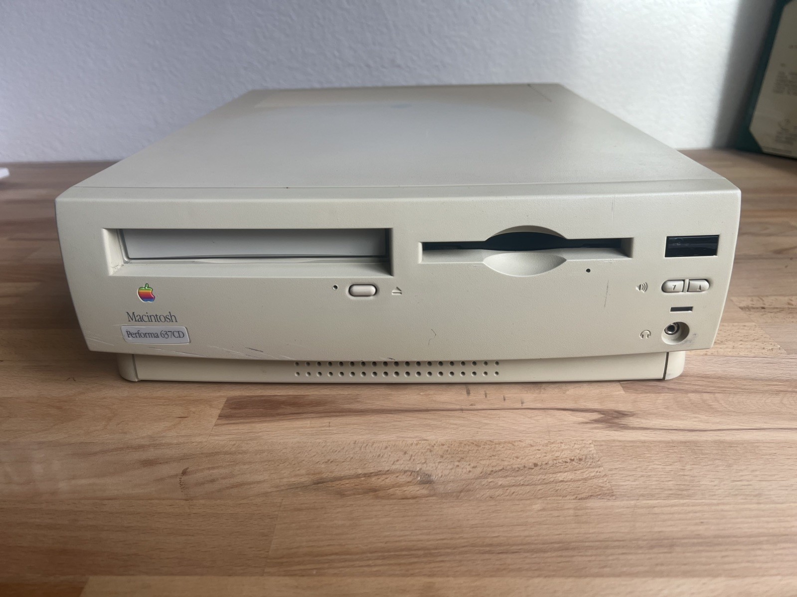 Apple Macintosh Performa 637CD untested but we are original owner