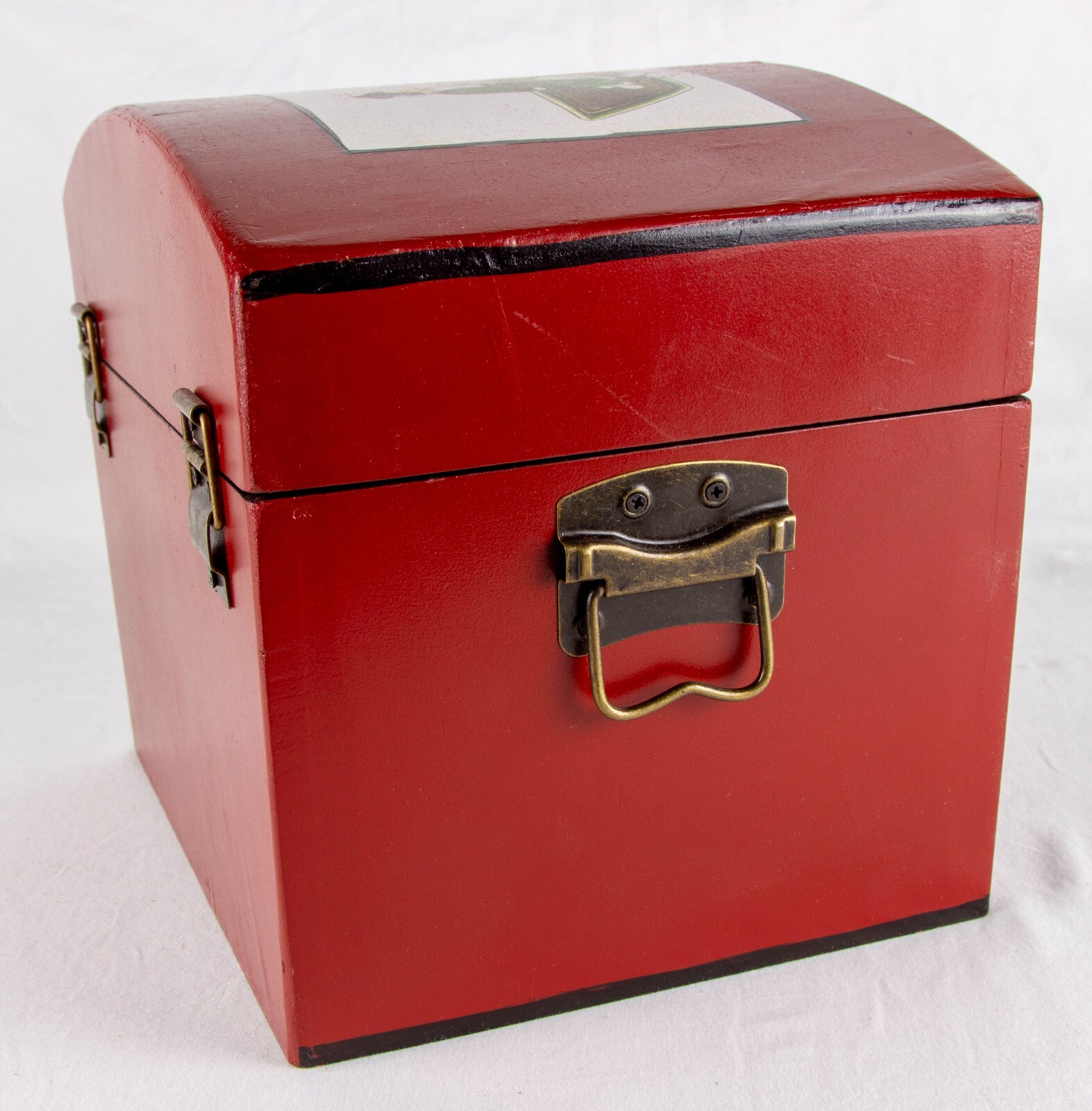 Red, Asian themed keepsake box, 11" x 8" x 7"
