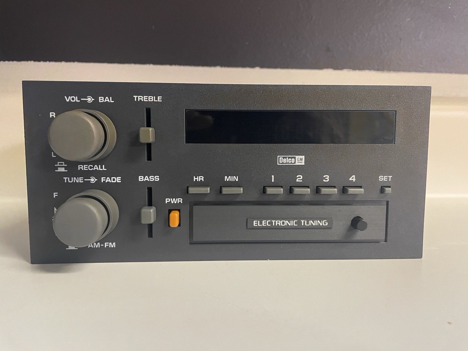 84 - 88 Pontic Delco AM/FM radio "w/Bluetooth" Trans/Grand Am, Fiero, Firebird