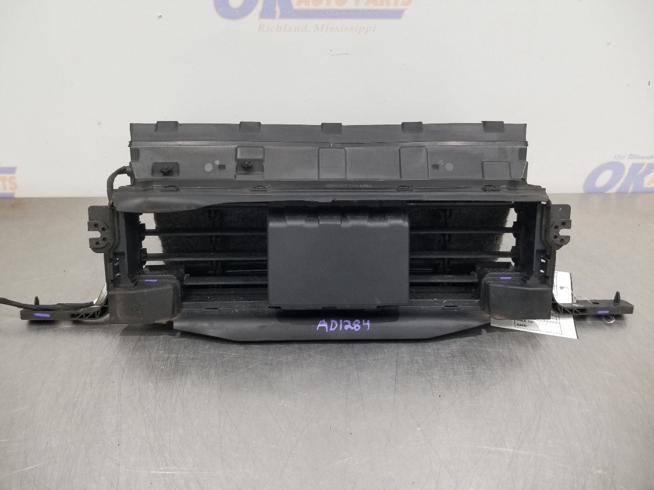 22 FORD BRONCO 2.3L LOWER AIR SHUTTER