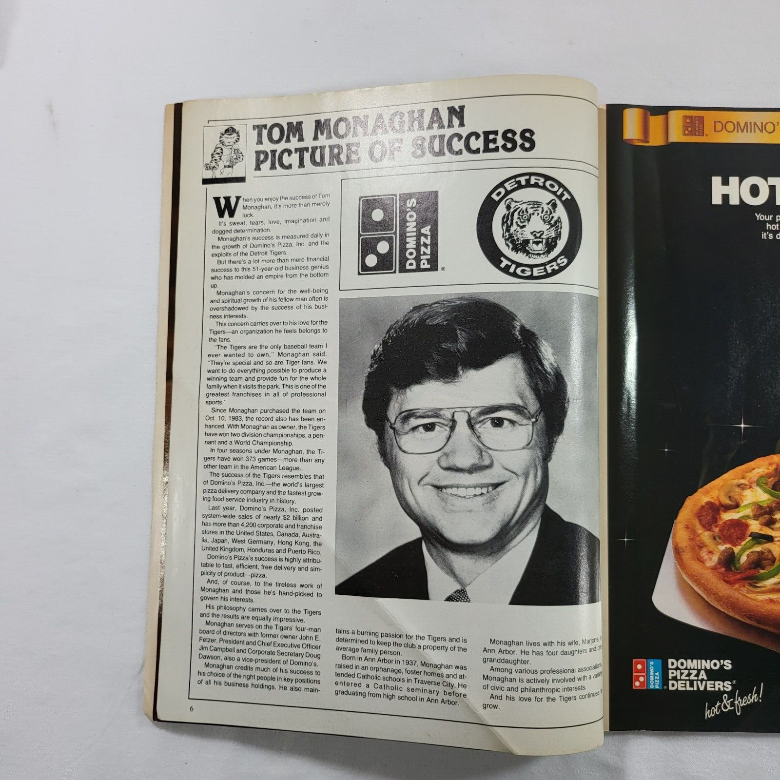 Detroit Tigers 1988 Scorebook & Official Program vs Seattle Mariners