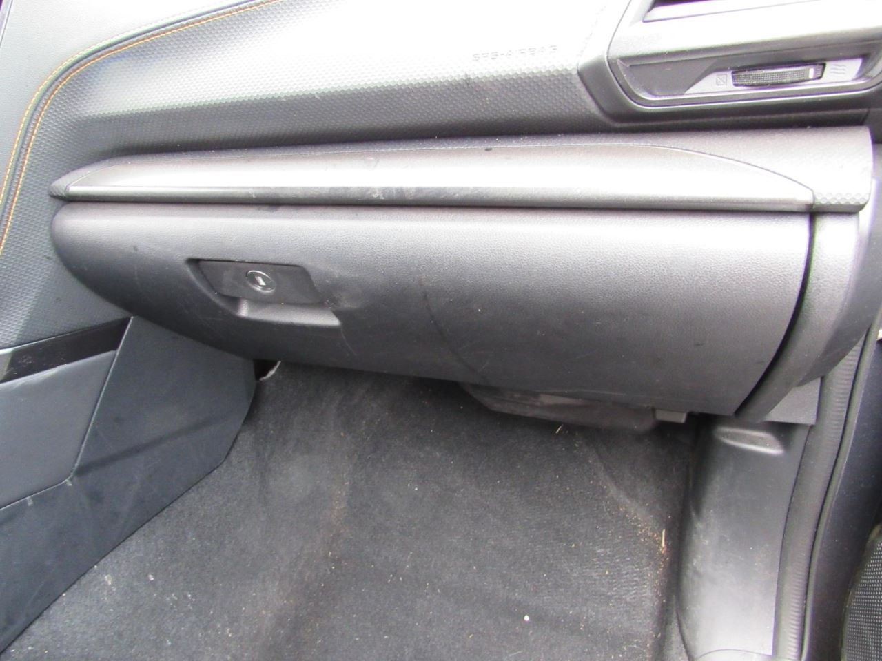 FORESTER  2022 Glove Box 1067801