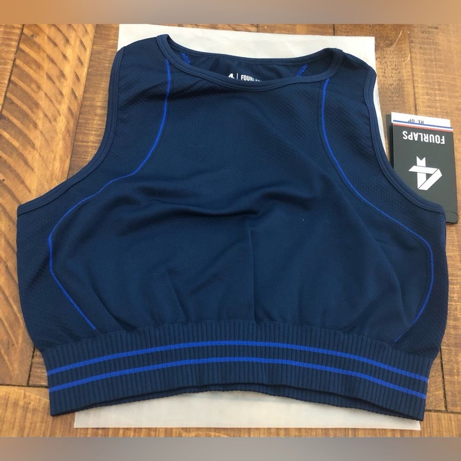 NWT FourLaps Breathe Seamless Sports Bra in Midnight/Azure Blue - Size M/L