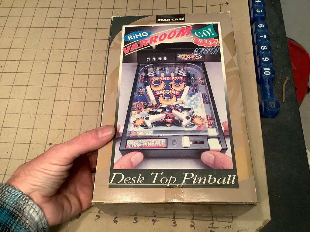1994 STAR CASE - DESK TOP PINBALL #128 in box, clean untested