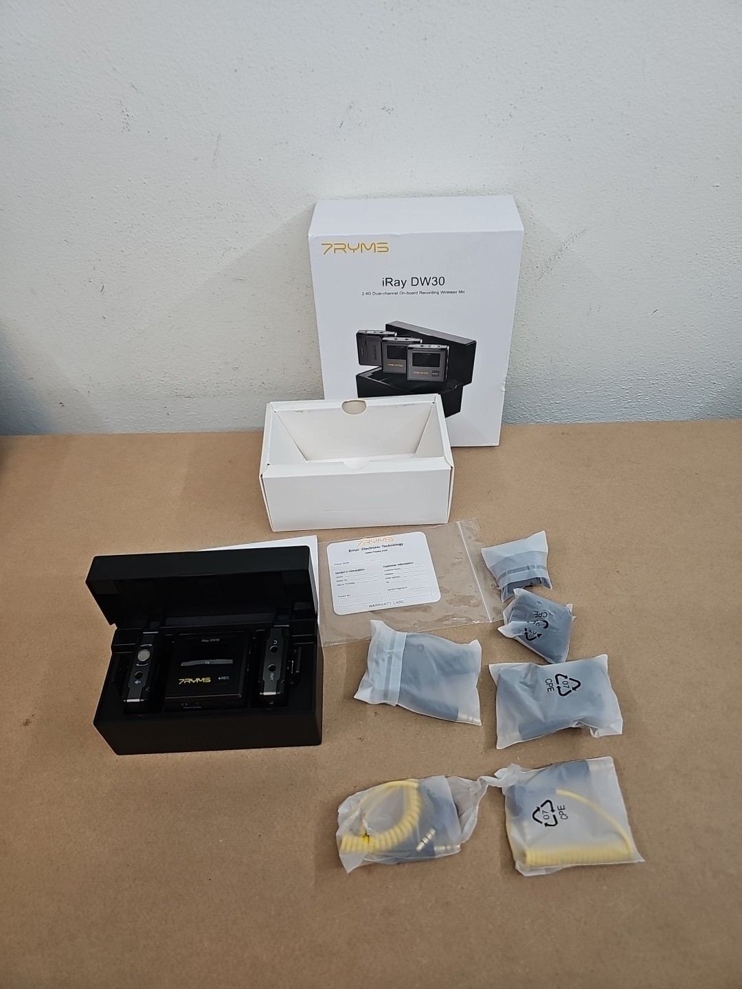 7RYMS iRAY DW30 Dual-Channel Wireless Lavalier Microphone System Charging Box