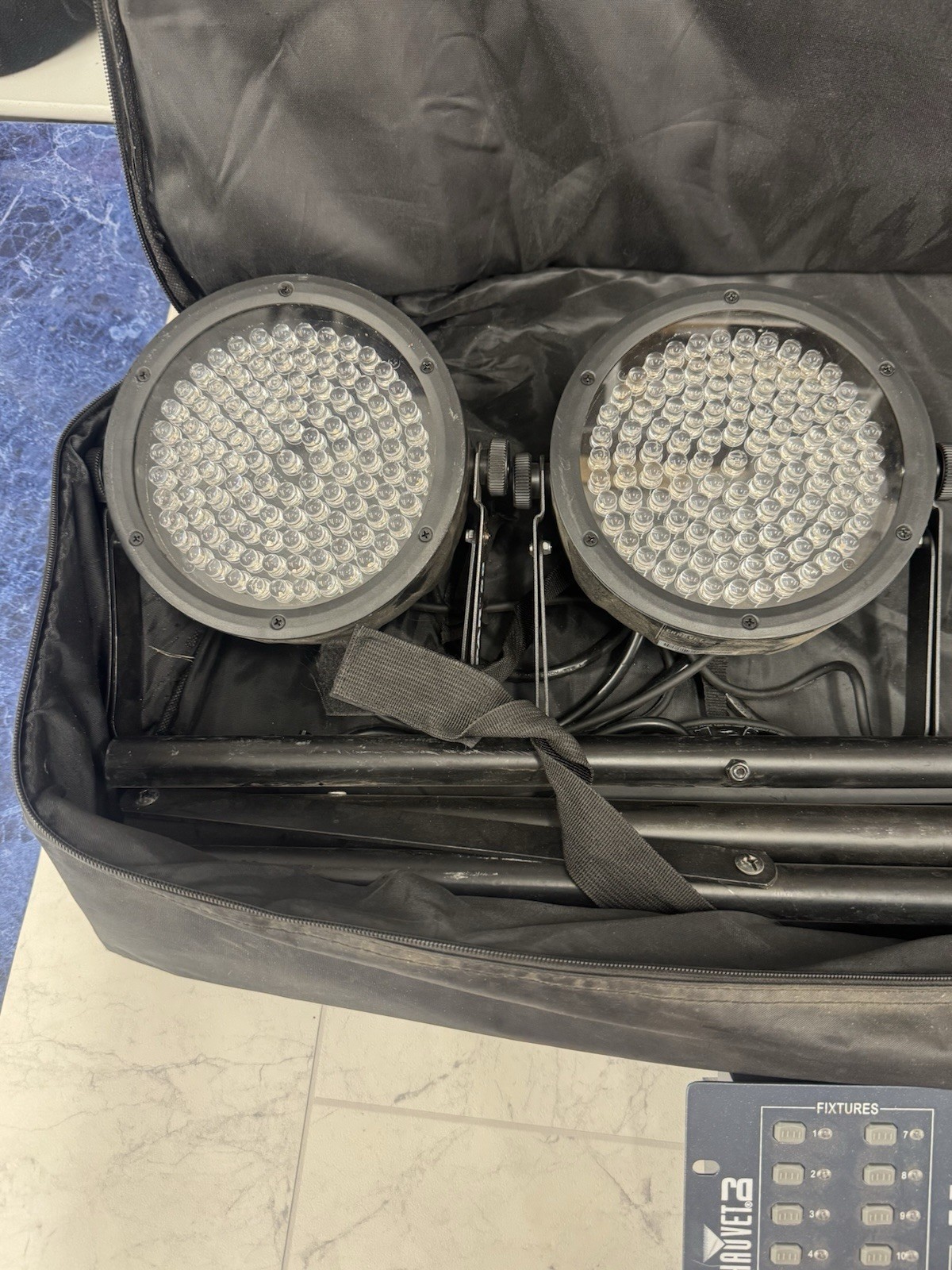 Chauvet Obey 40 Light System With 4 Lights And Stand
