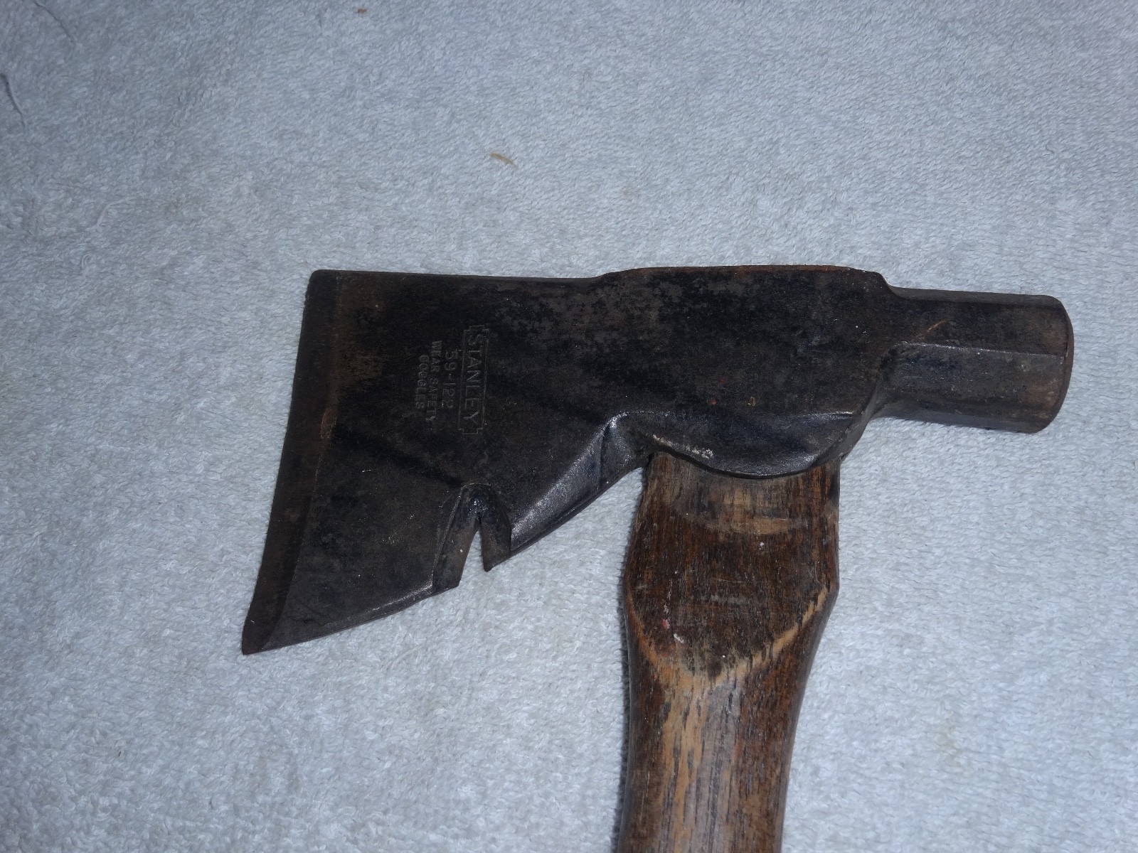 ANTIQUE ORIGINAL 14" STANLEY WOOD & METAL AX+ HAMMER 59 WEAR SAFETY GOGGLES TOOL
