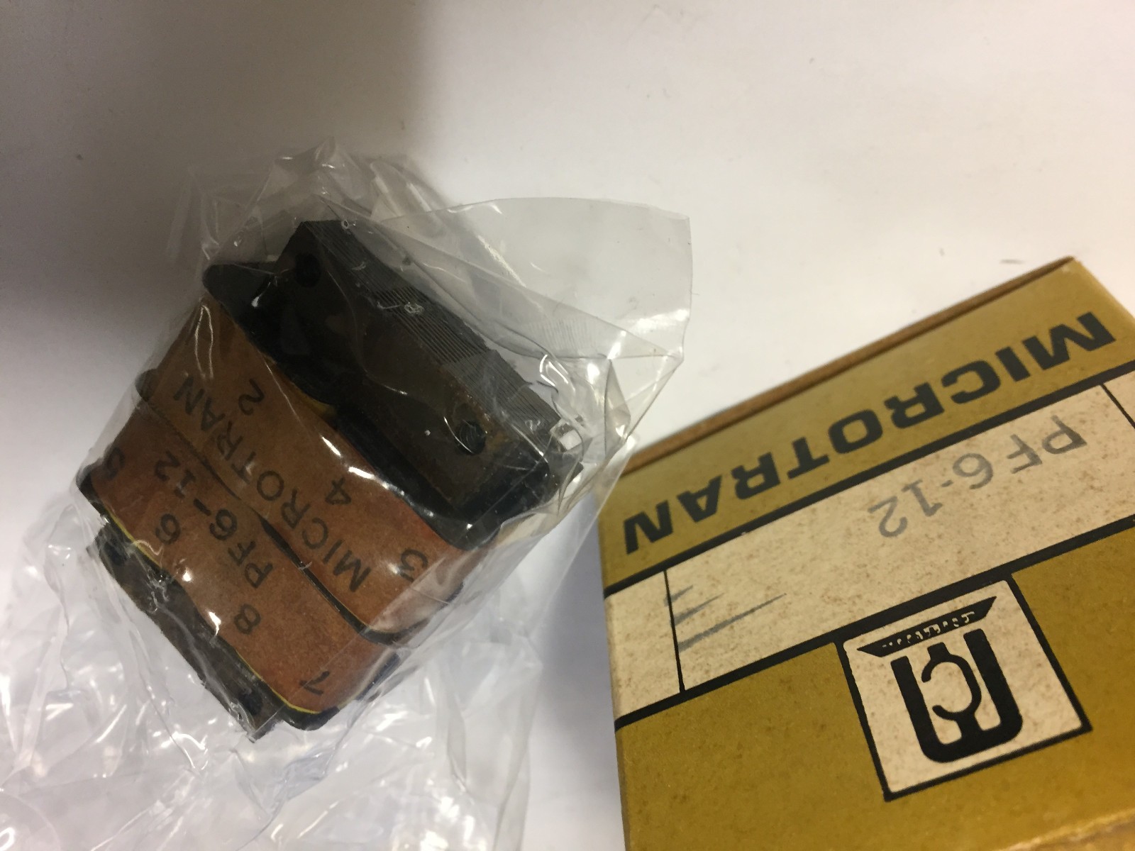 PF6-12 MICROTRAN LOW PROFILE  TRANSFORMER 6.3 CT 9.0A  NOS