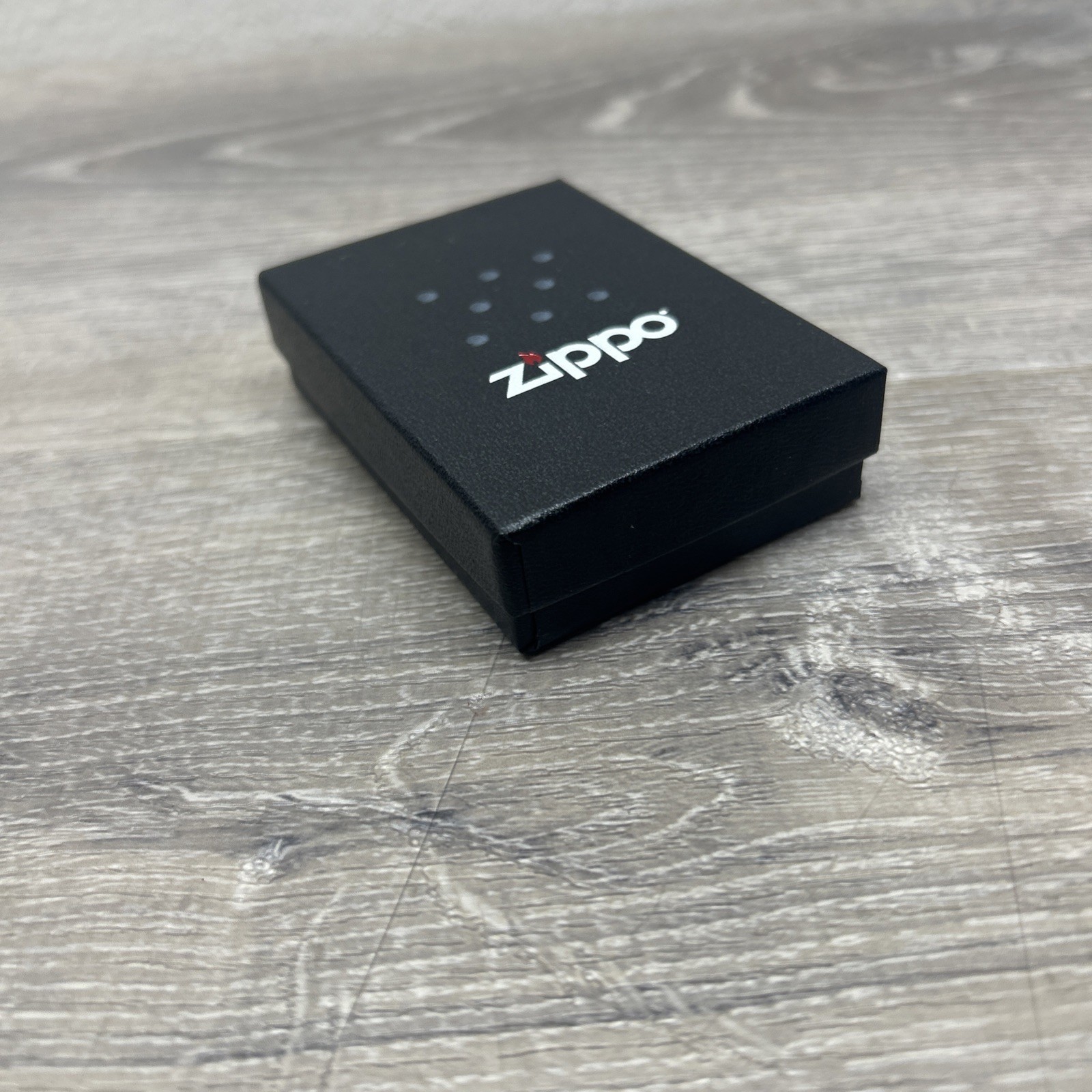 AUTHENTIC Brand New ZIPPO WINDPROOF LIGHTER Regular Brushed Chrome 2015