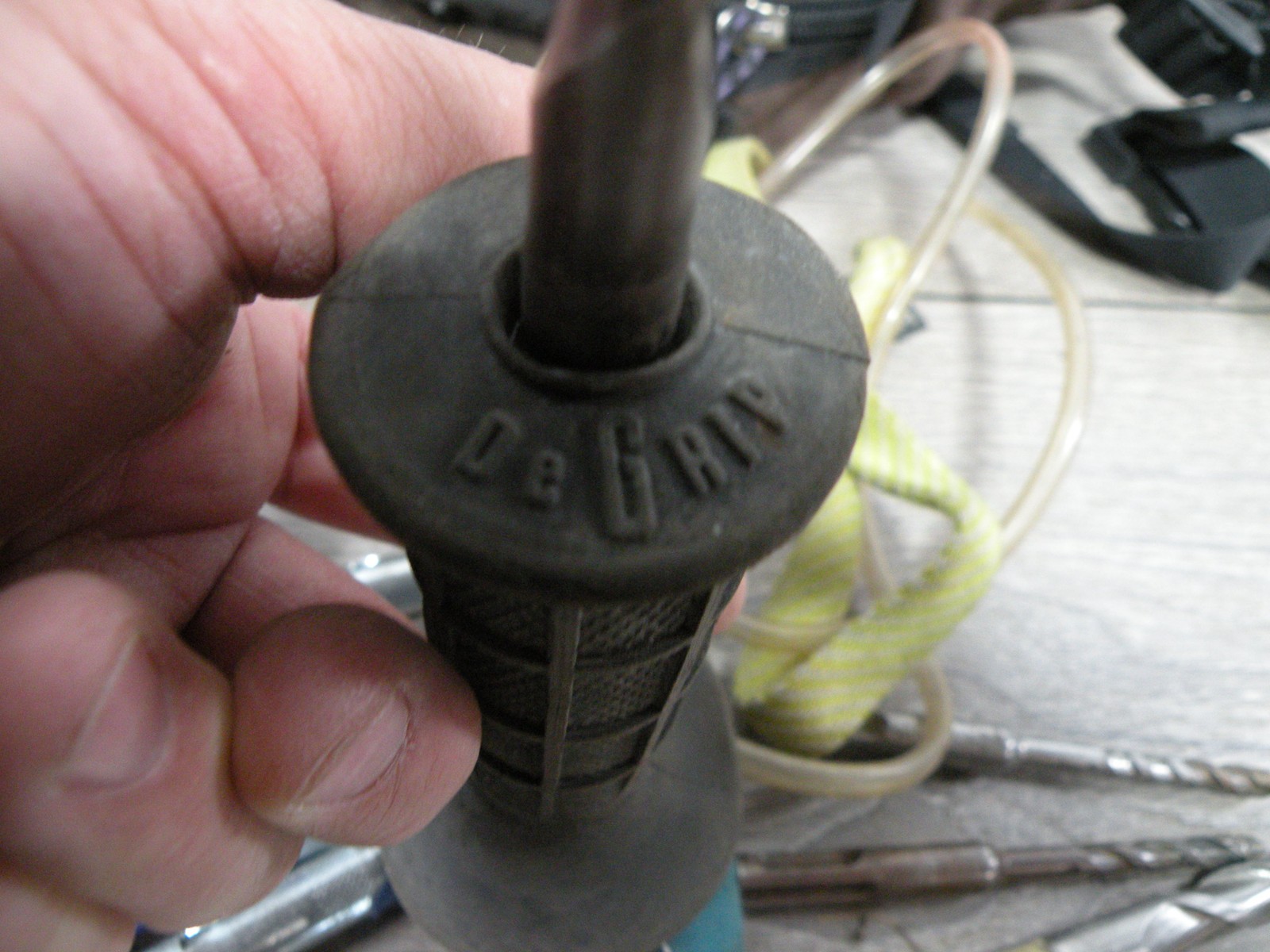 De GRIS Hand Drill Rock Climbing Bolt Anchor Tool Kit with Bits & Anchors