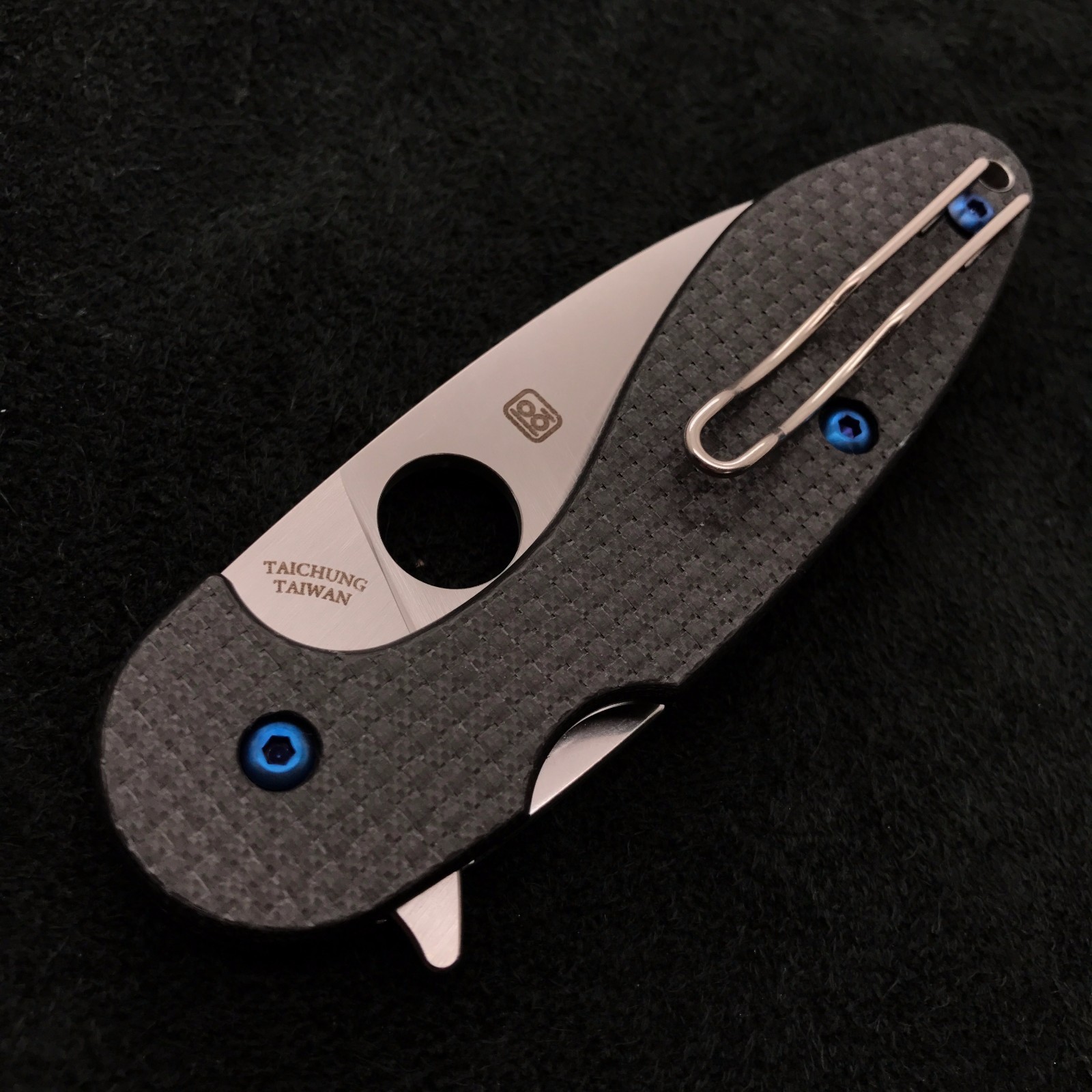 Spyderco Sliverax ~ (6) Hex Screw Set ~ Titanium blue (No Knife) C228CFP