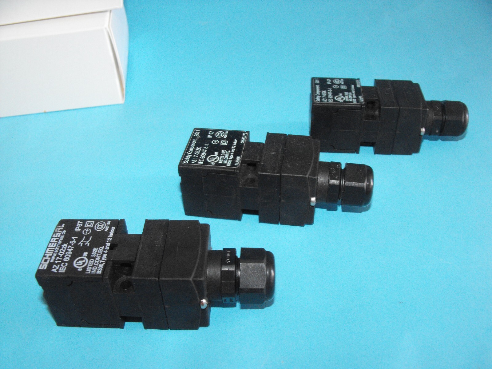 SCHMERSAL AZ 17-02ZK.Safety door switch.NEW