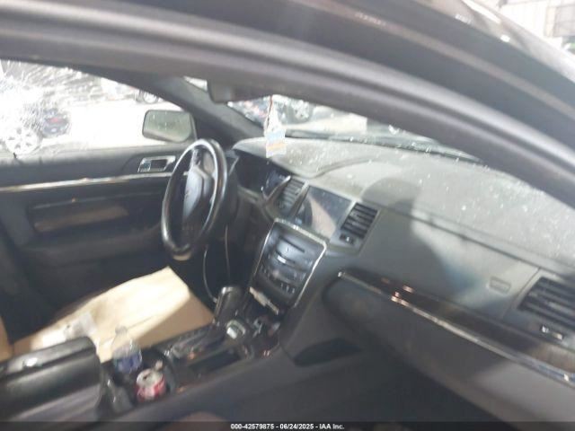 MKS 2014 Glove Box 4899431