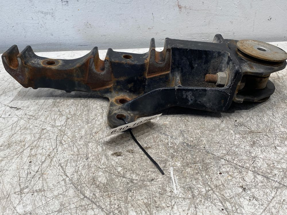 2016 Cab Mount for Freightliner 122SD (630-10789)