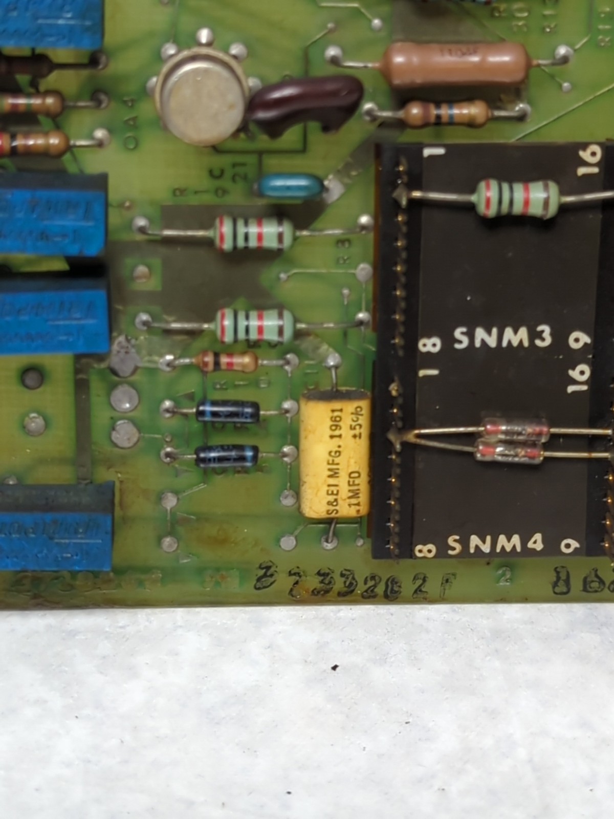 BENDIX,3733282F,S5 SERVO CONTROL 3 CIRCUIT BOARD PRE-OWNED