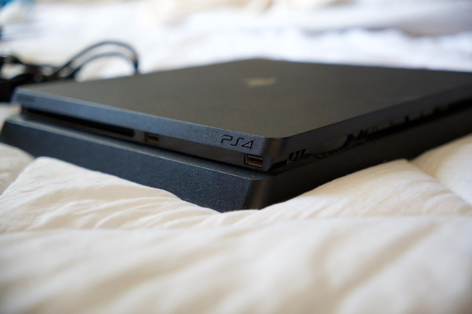 Sony PlayStation 4 Slim 500GB Console with Controller - Working-CABLES INCLUDED