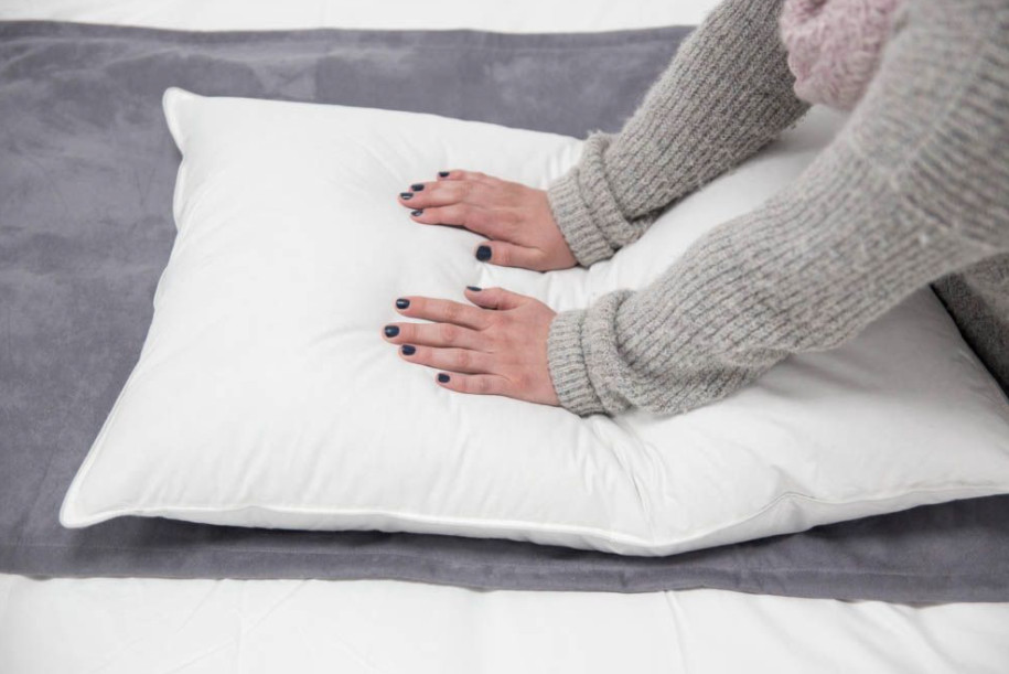 Best Western Aurora Medium Down Alternative Pillow - Customer Return Clearance