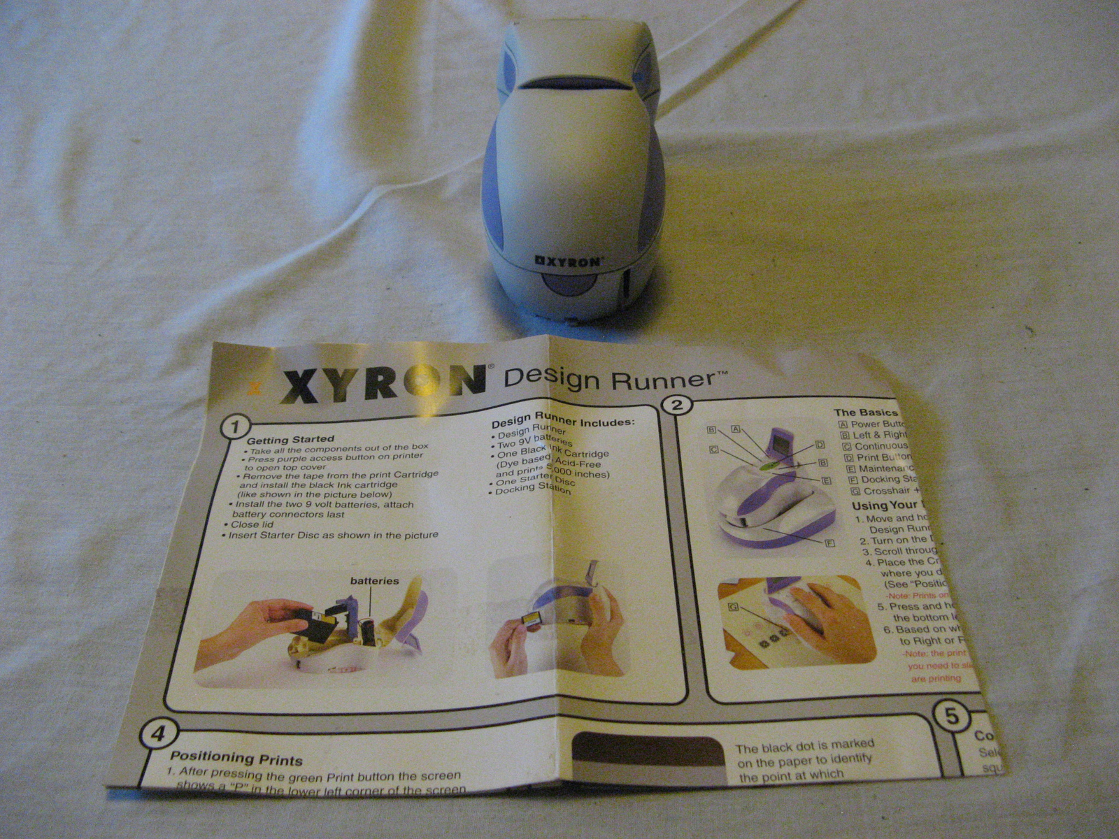 XYRON Deisgn Runner Machine Type 4375-001 With Instructions