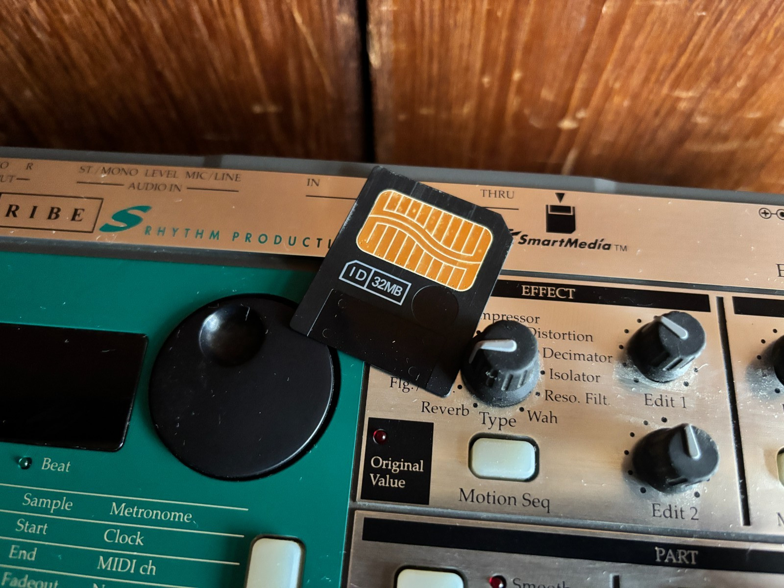 Korg ElecTribe S ES-1 ES1 Sampler Drum Machine Sequencer w/ box