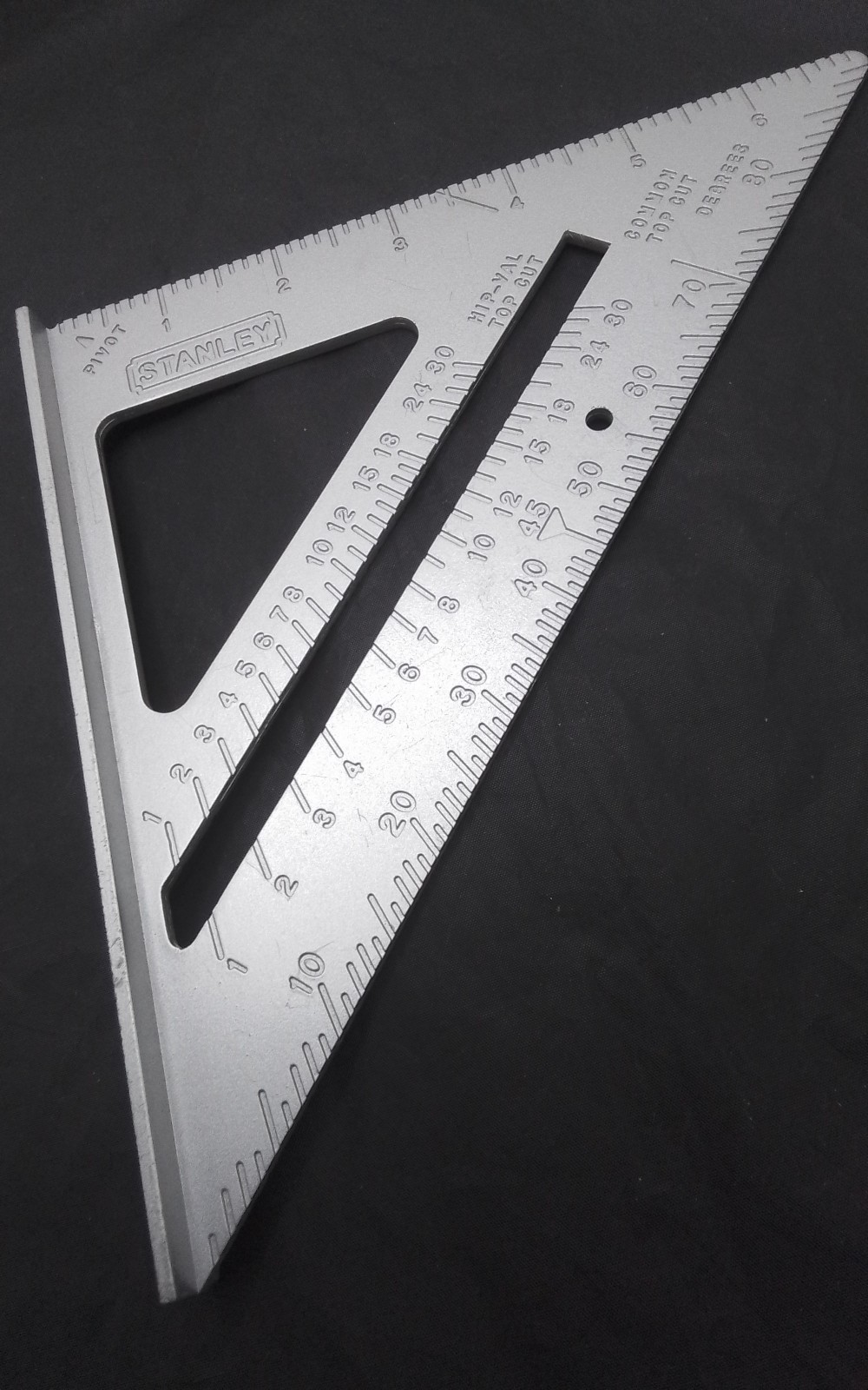 STANLEY 7'' Quick Square Layout Tool – Durable for Carpentry & Framing