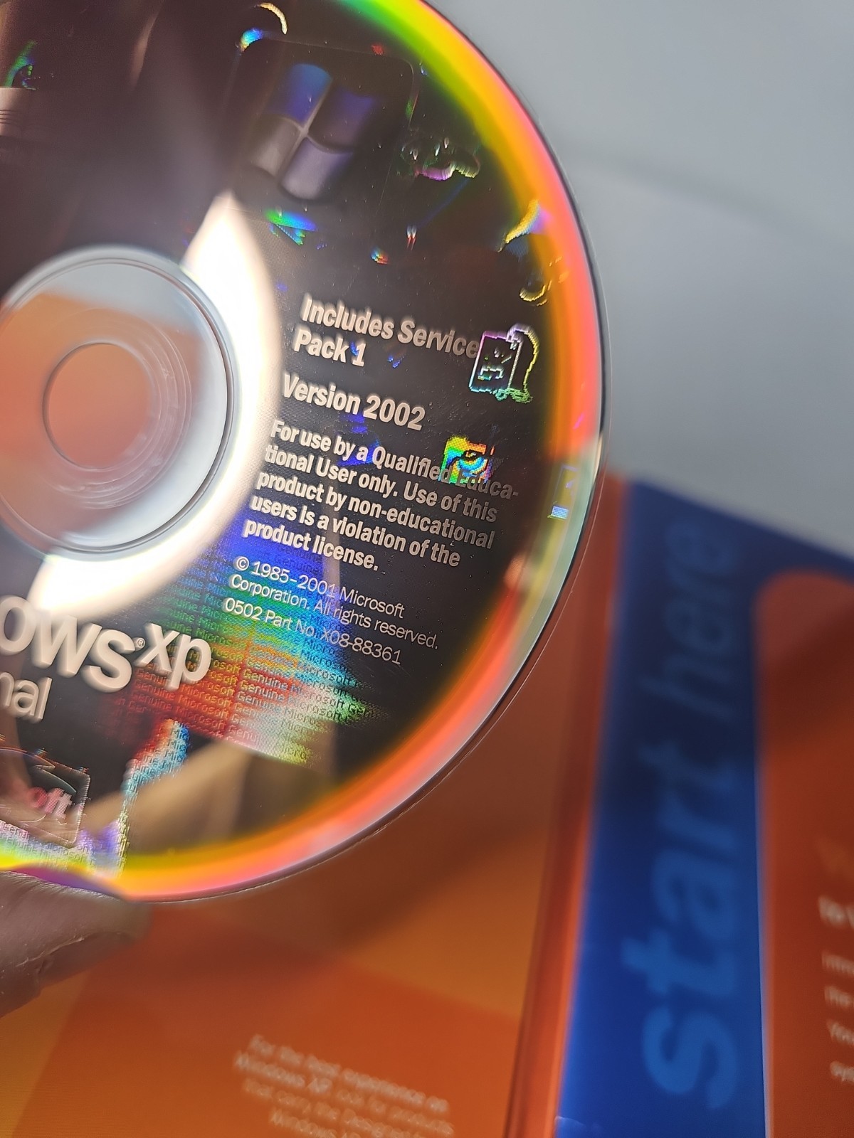Microsoft Windows XP Professional, Academic Edition, No Box, Rare, Full Install