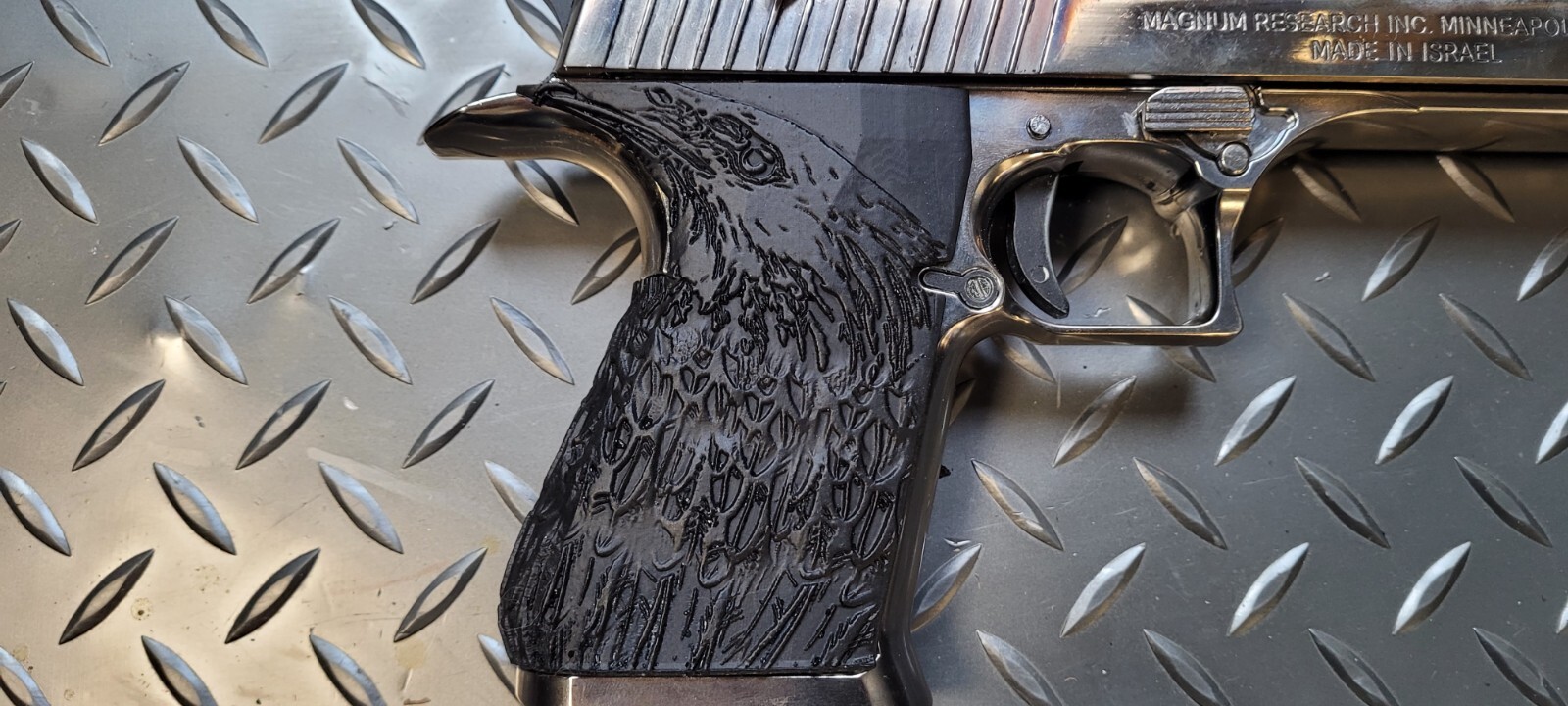 Desert Eagle grips - Tokyo Marui custom eagle feather style grips