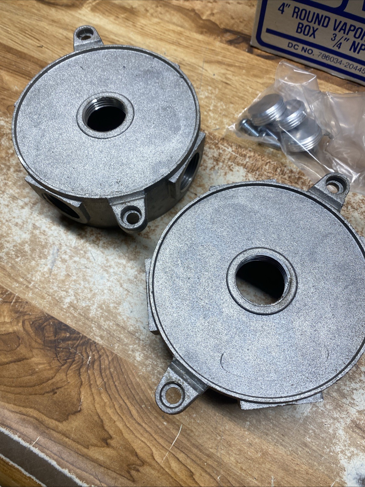 2 Stonco VXL13, 4" Round, 3/4", Ceiling/Wall, Fixture Mounting Electrical Box