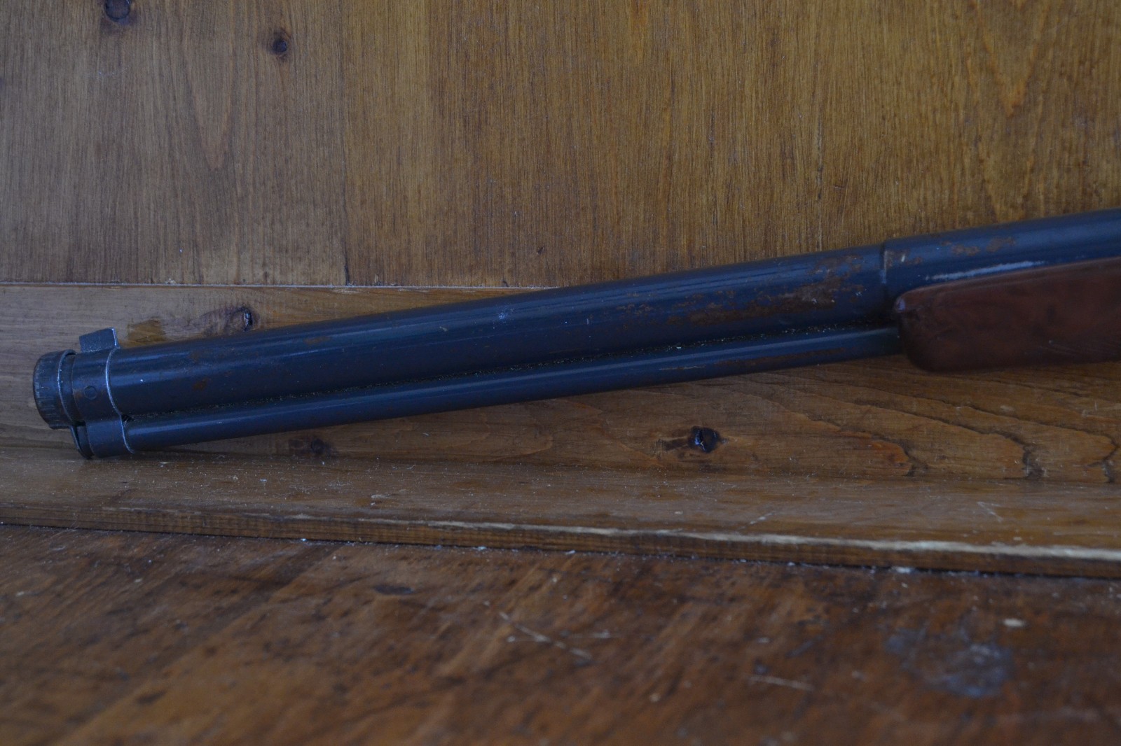 Vintage Daisy Model 111 Air Rifle BB Gun Cougar Graphics Working Condition