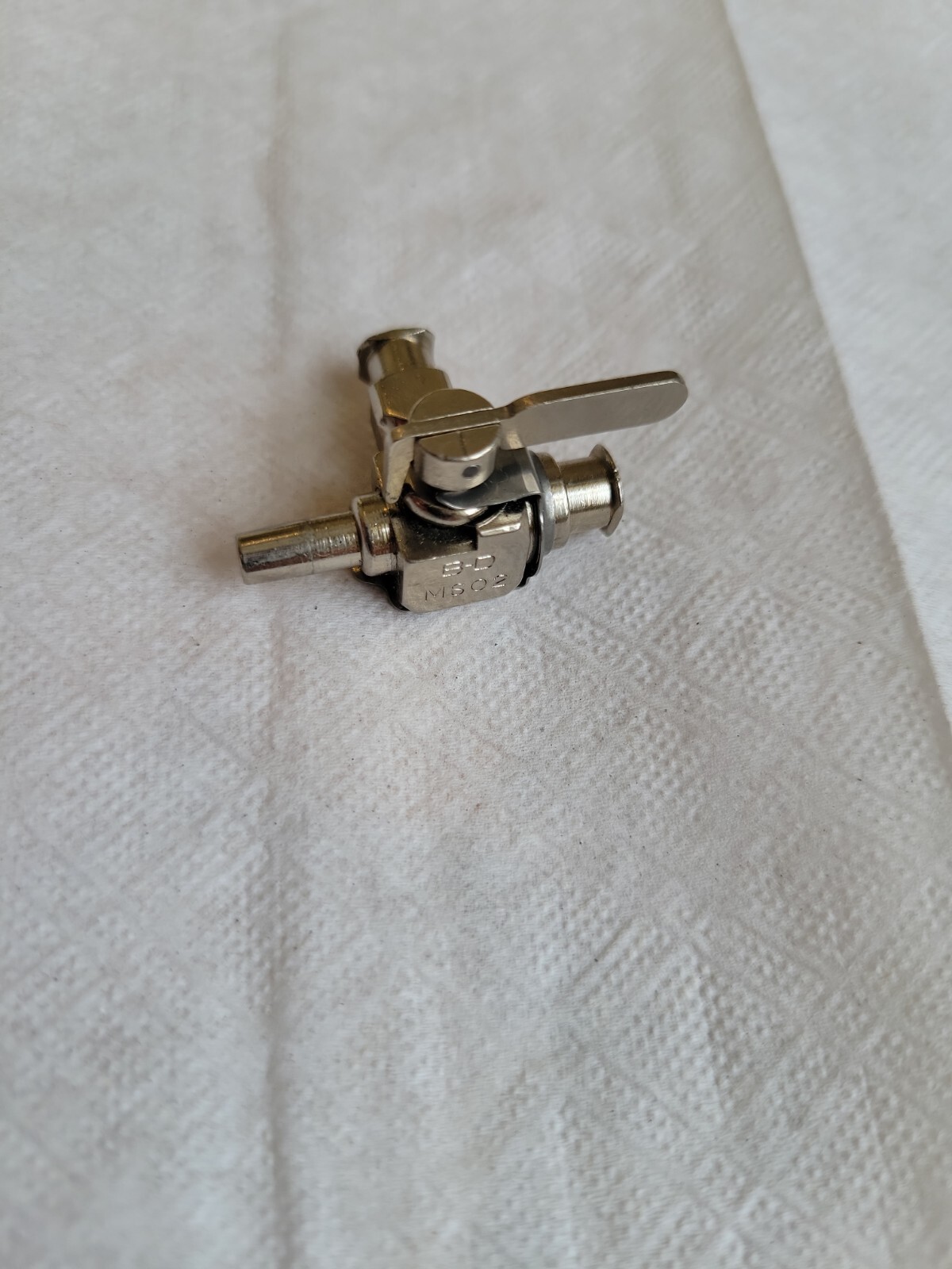 B-D MS02 Three-Way Stopcock Stainless Surgical luer syringe valve style 2   D24
