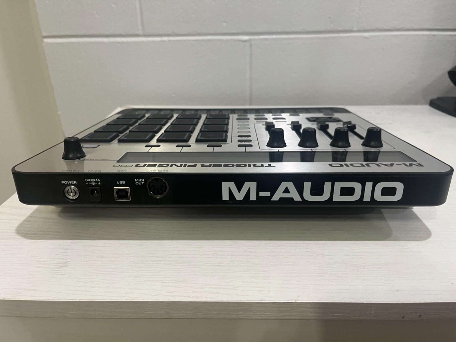 M-Audio Trigger Finger Pro USB MIDI Pad Controller Sequencer
