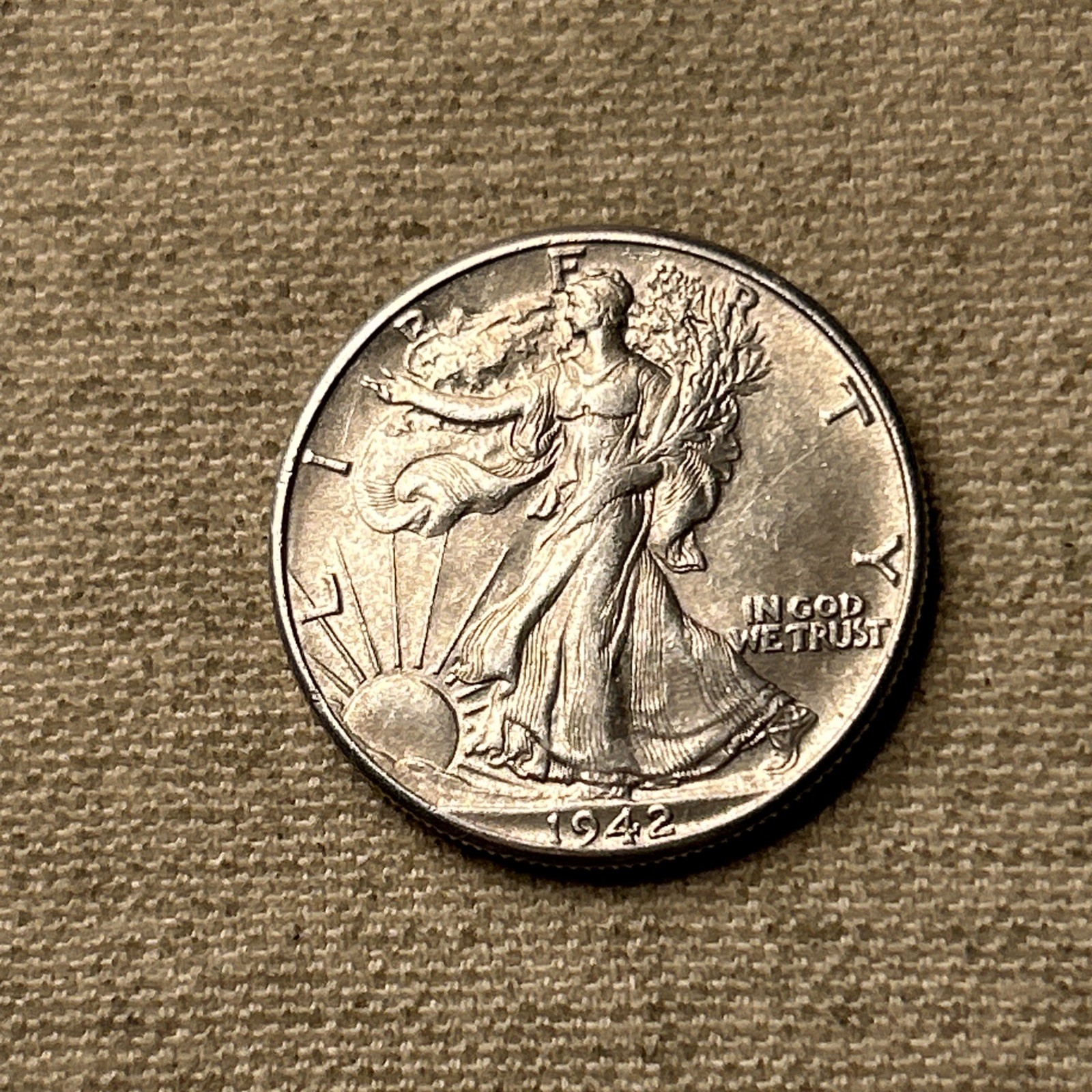 1942-P WALKING LIBERTY HALF DOLLAR 90% Silver AU NICE COIN #AD 650-78