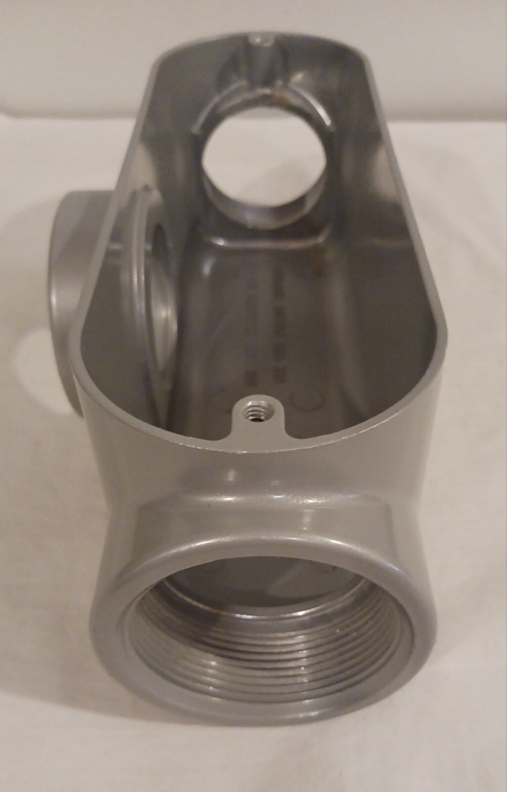 Eaton Crouse-Hinds T65 Conduit Outlet Body 2" New, no cover, Free Shipping