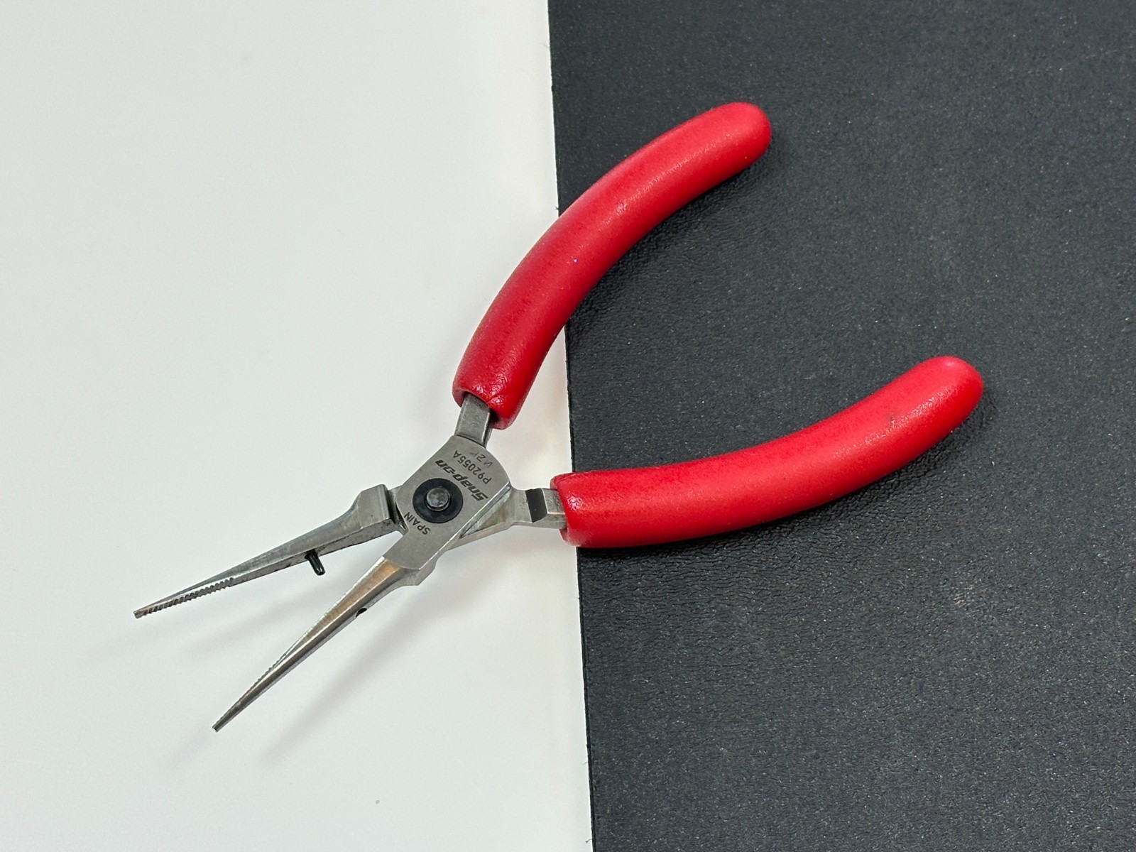 Snap-on Tools RED Soft Comfort Grip 5-1/2" Needle Nose Precision Pliers P92055A